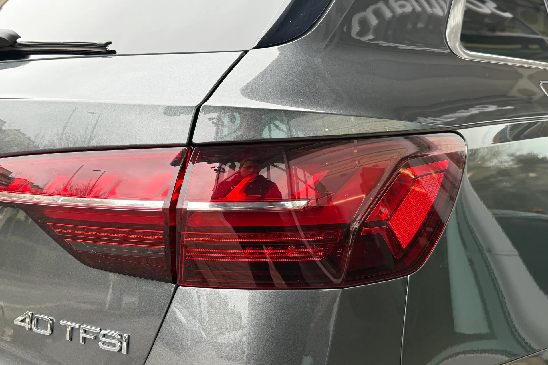 Audi A4 thumbnail image number 50