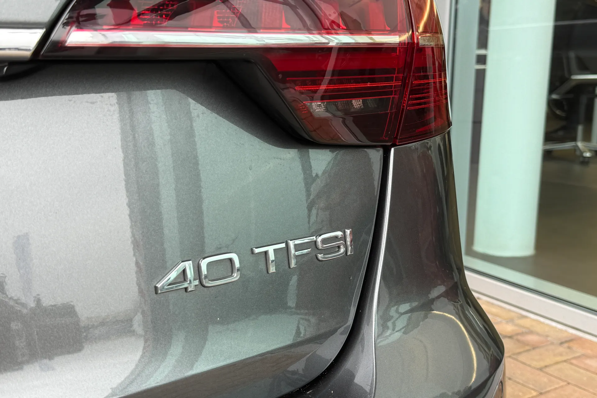 Audi A4 thumbnail image number 51