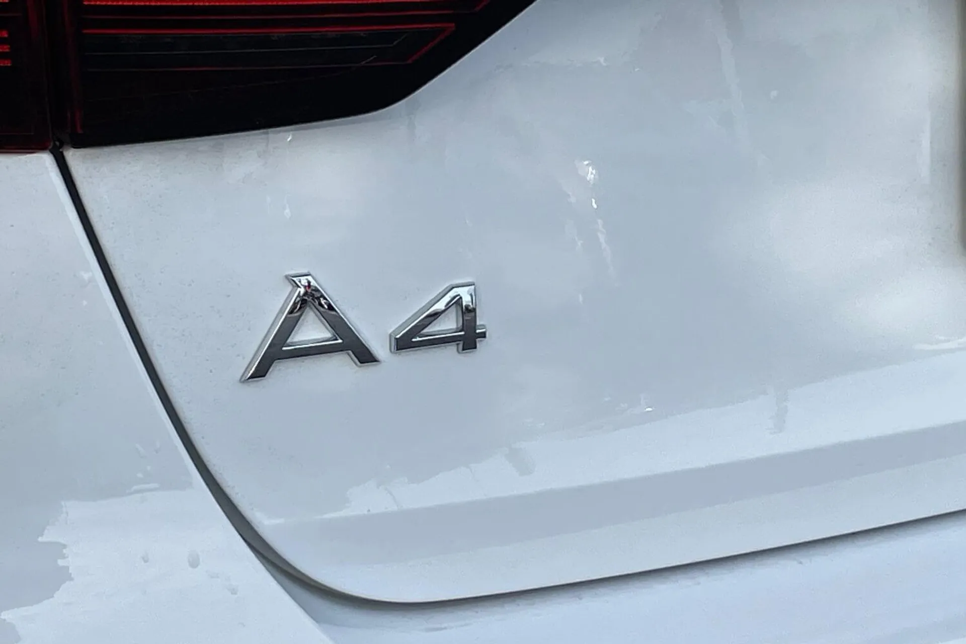 Audi A4 thumbnail image number 57