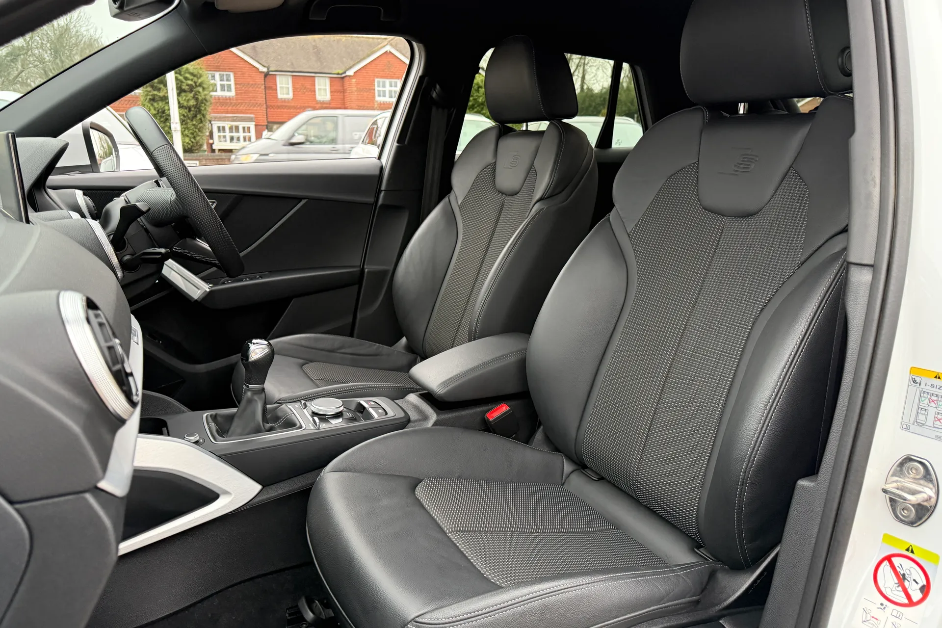 Audi Q2 thumbnail image number 26