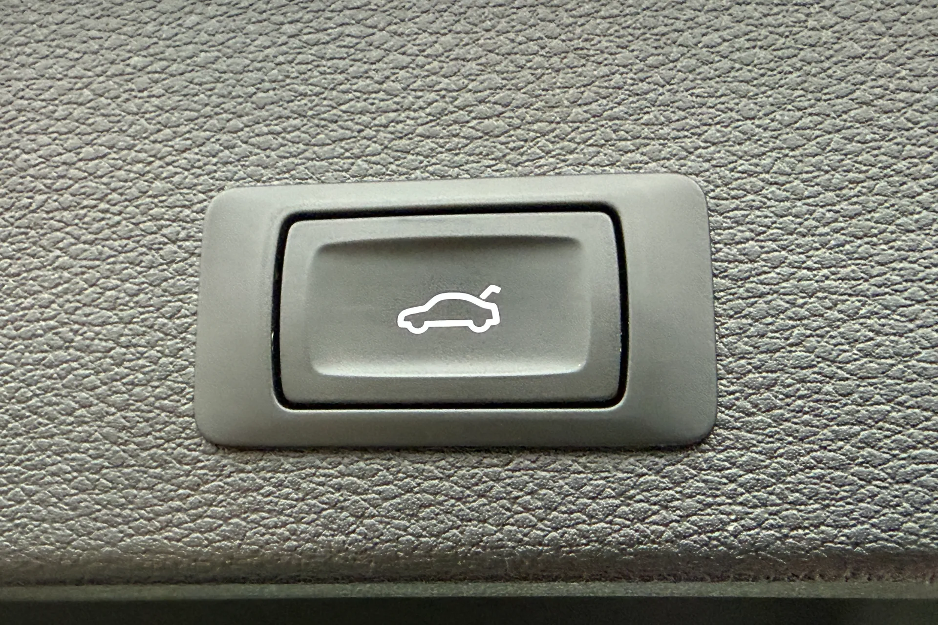 Audi Q2 thumbnail image number 34