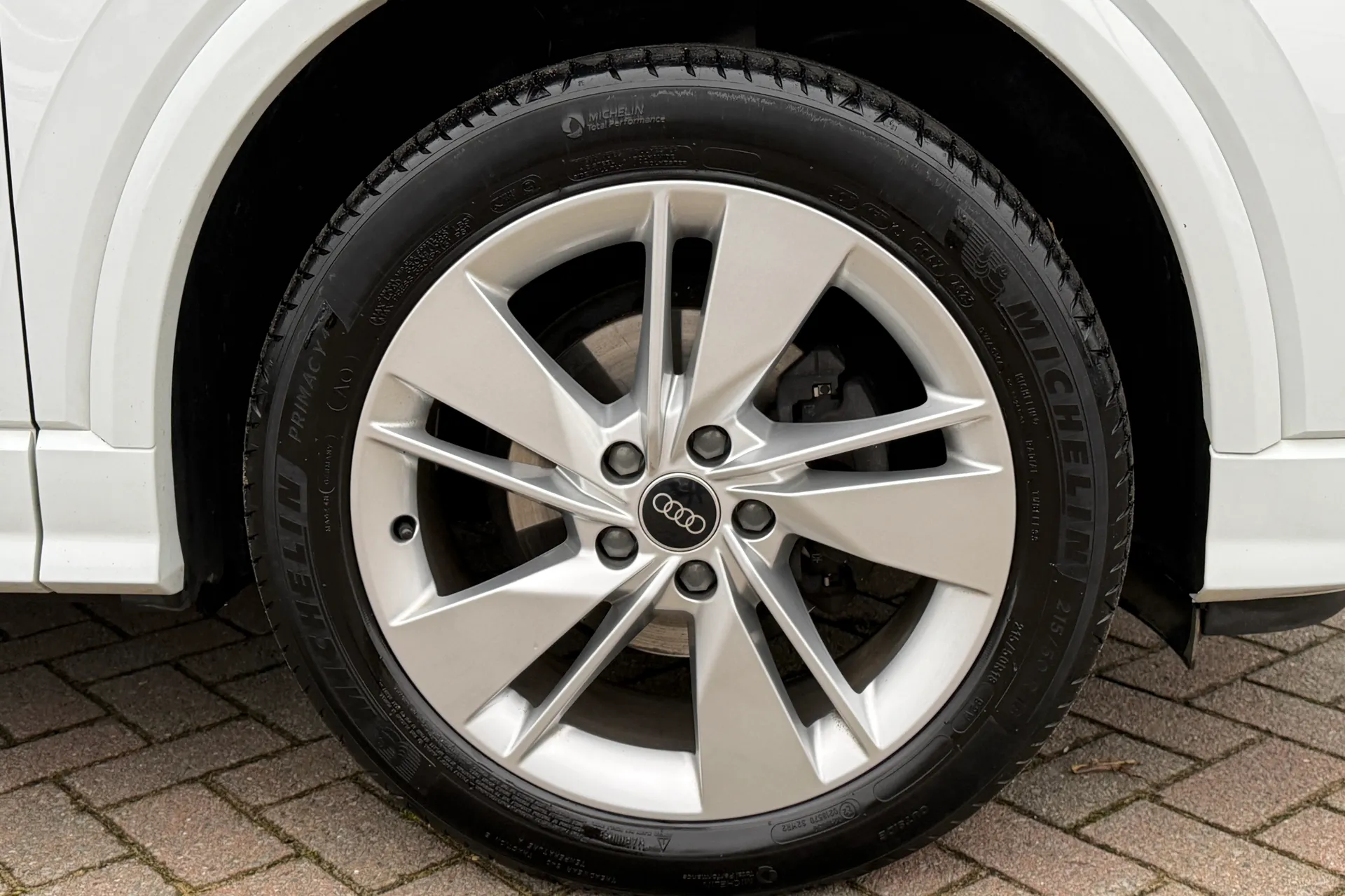 Audi Q2 thumbnail image number 42