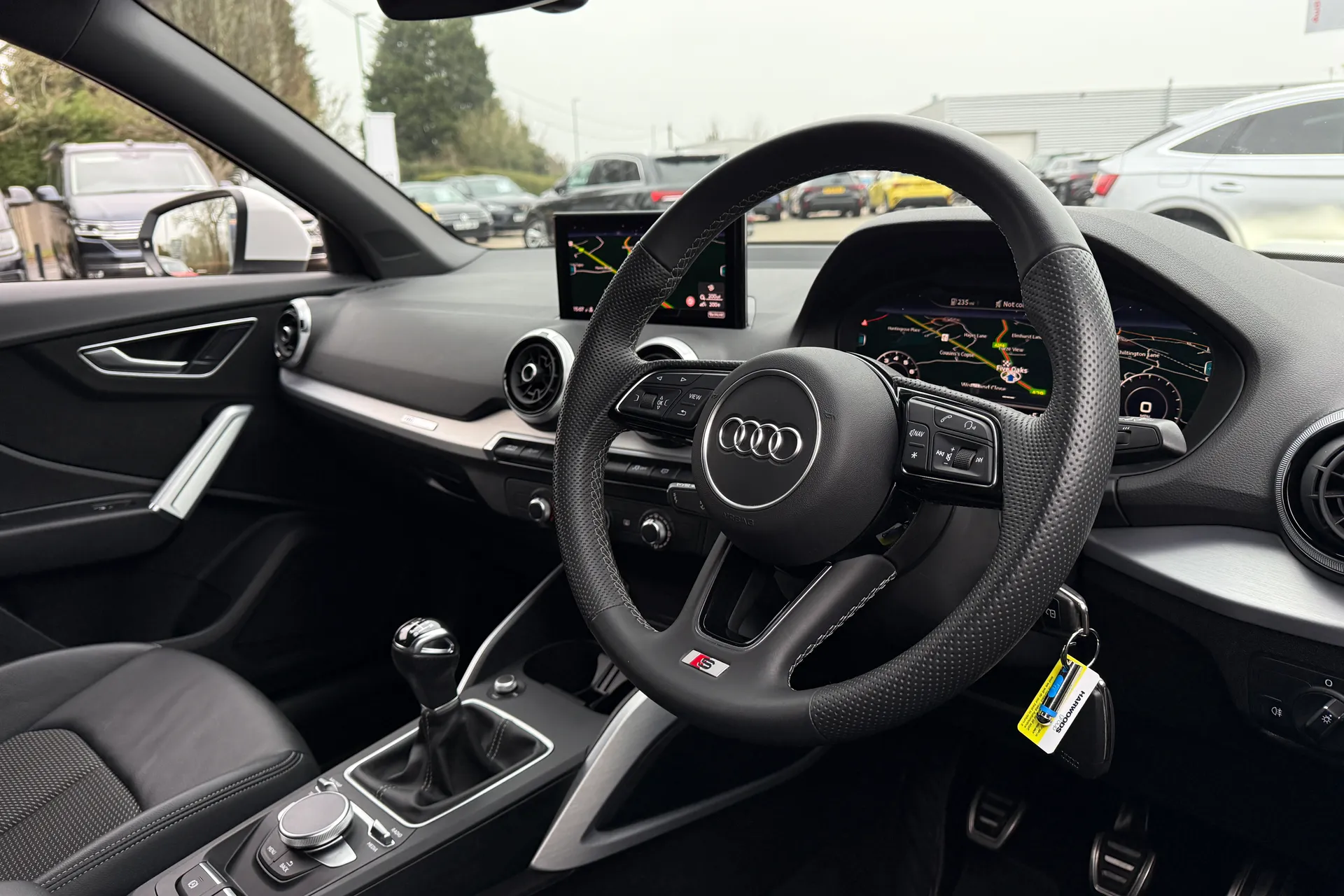 Audi Q2 thumbnail image number 24