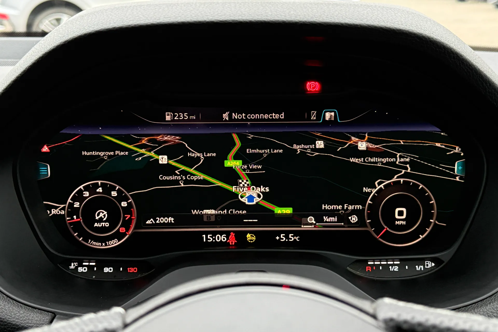 Audi Q2 thumbnail image number 12