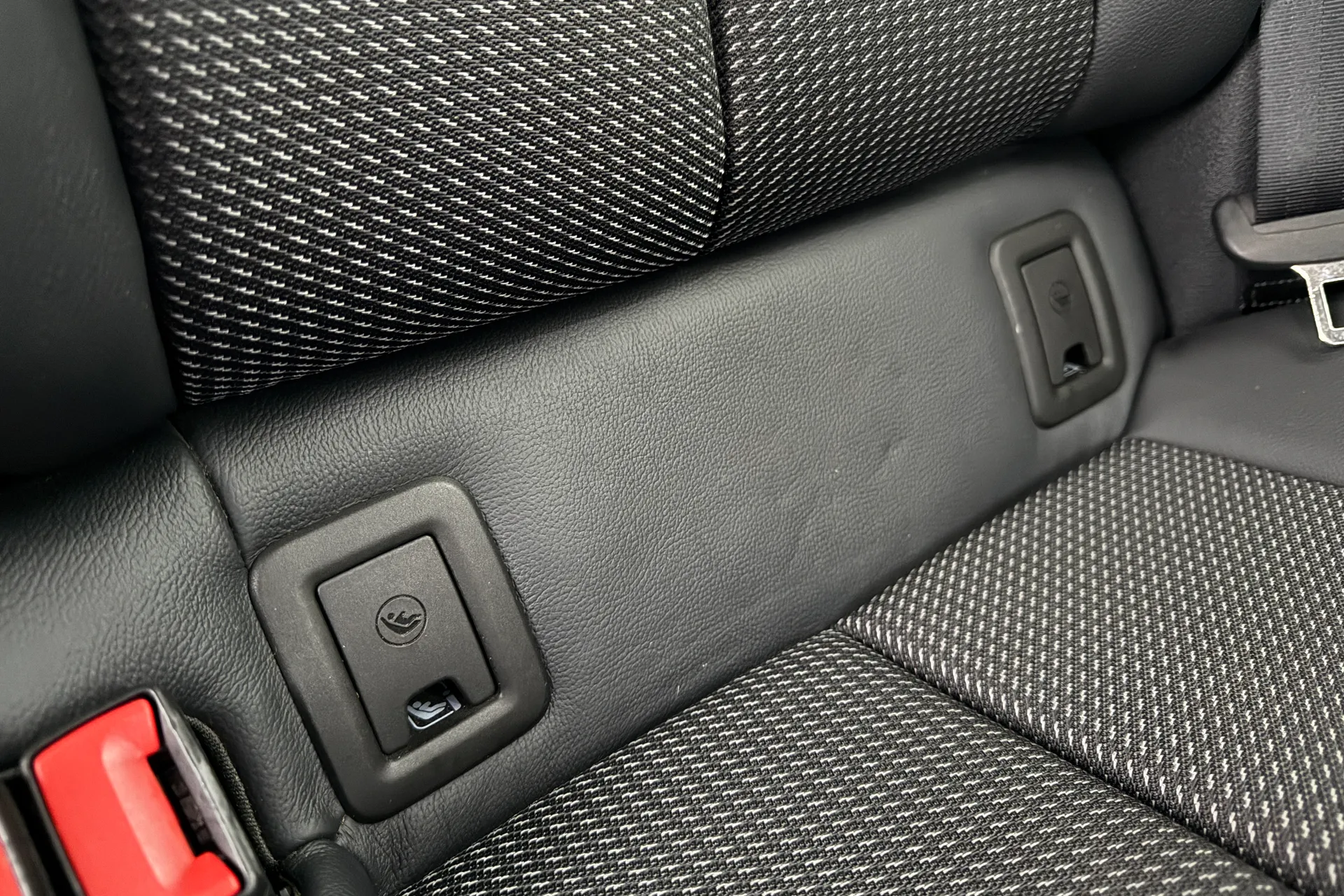 Audi Q2 thumbnail image number 40