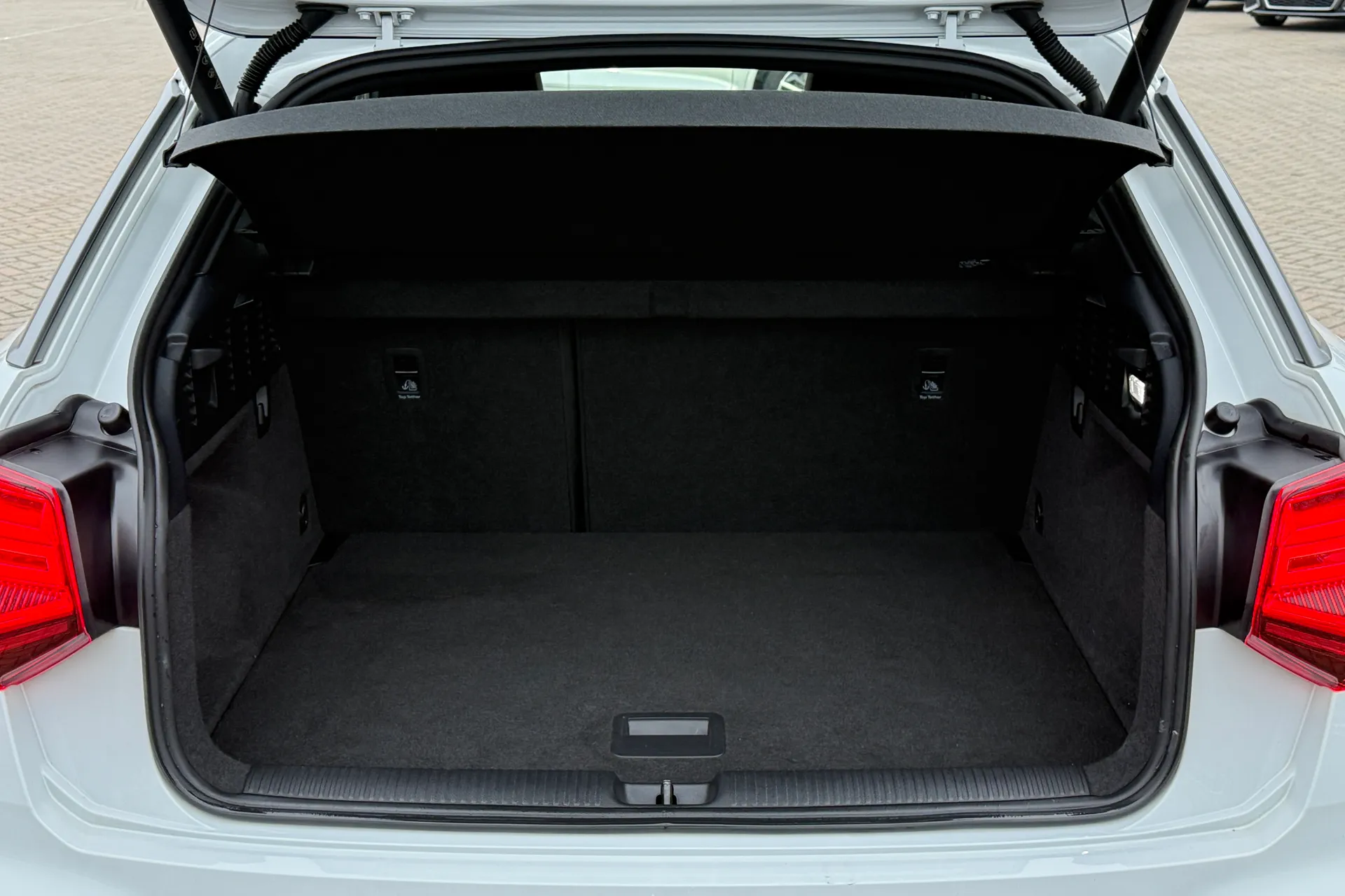 Audi Q2 thumbnail image number 32