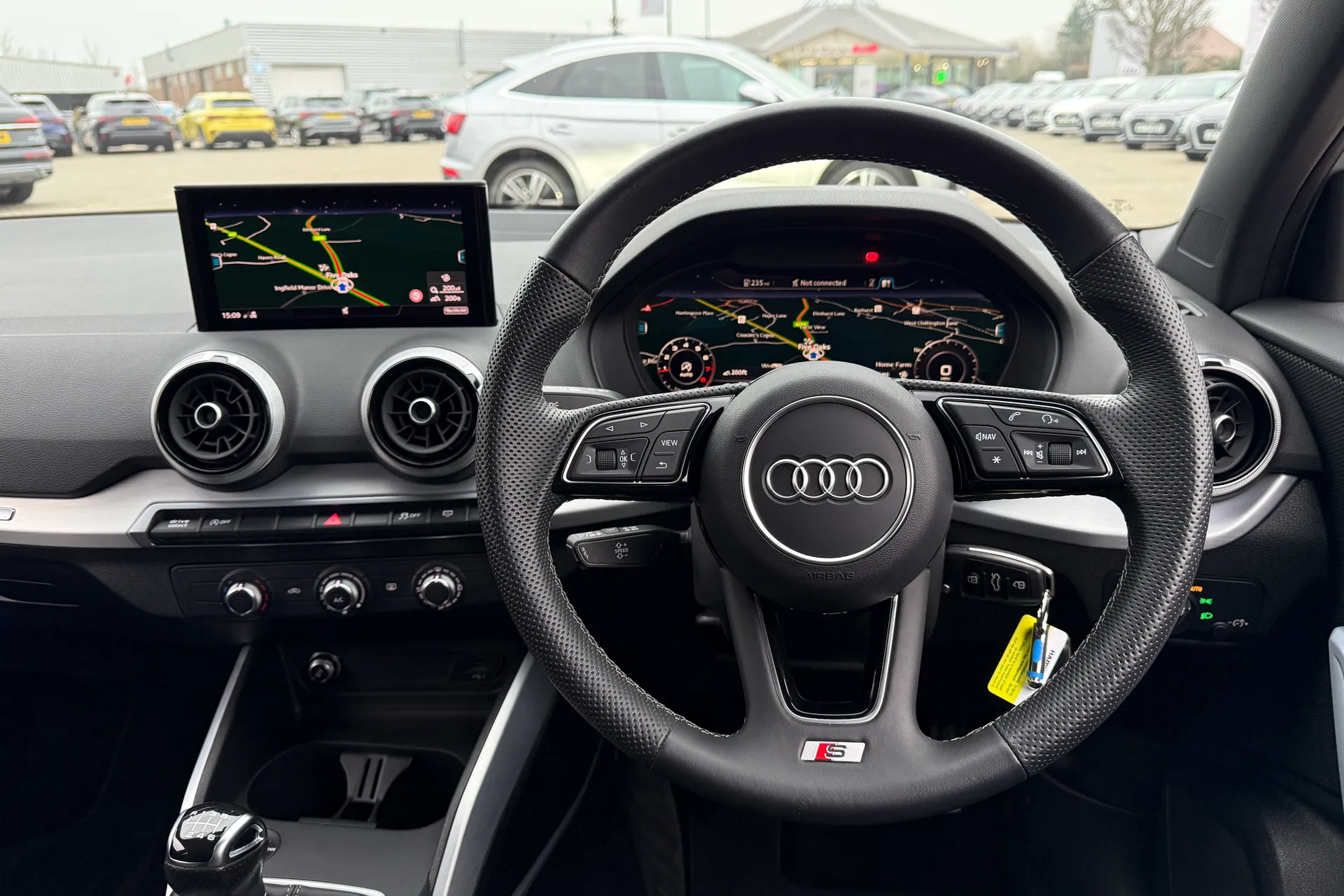 Audi Q2 thumbnail image number 5