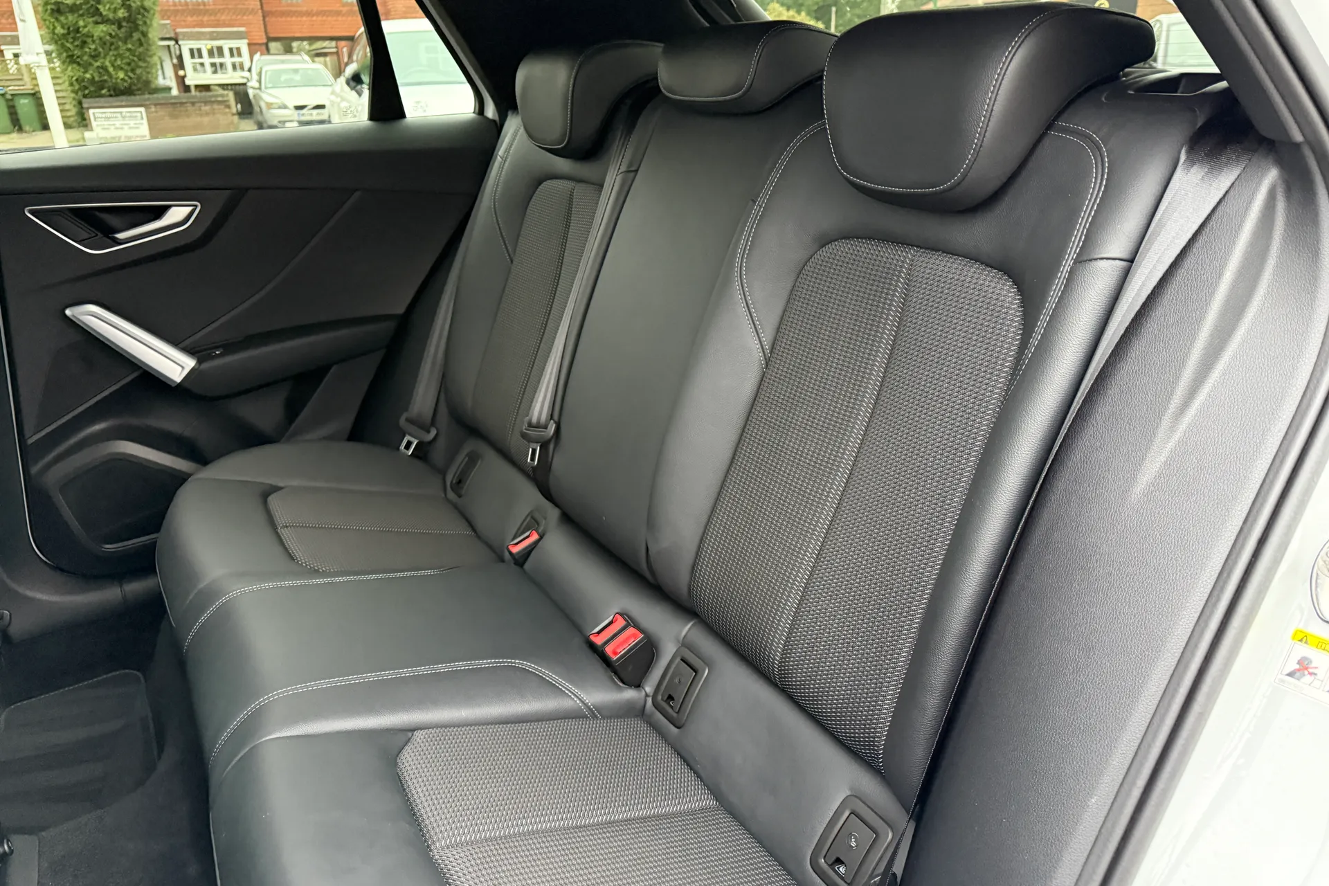 Audi Q2 thumbnail image number 39