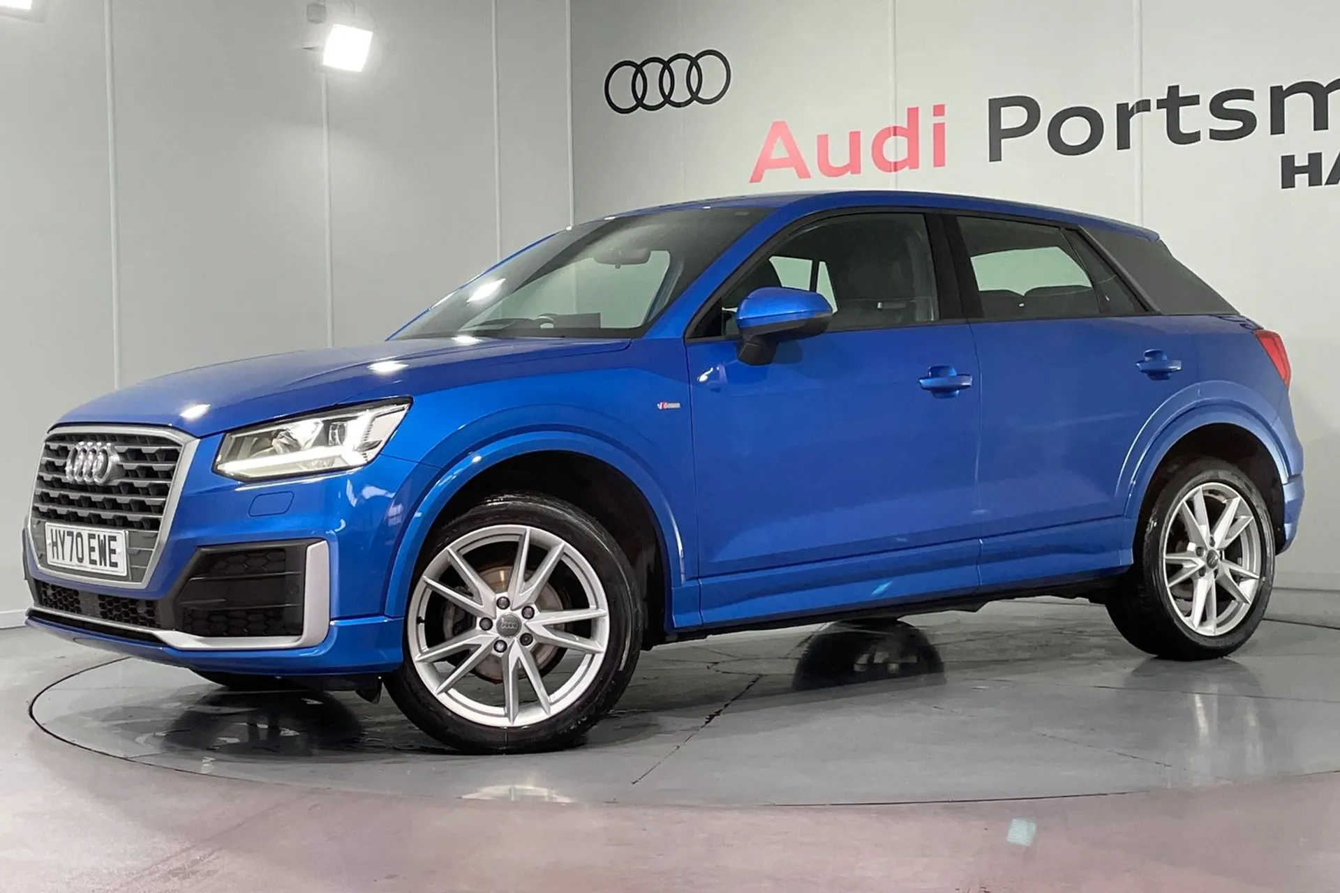 Audi Q2 thumbnail image number 18