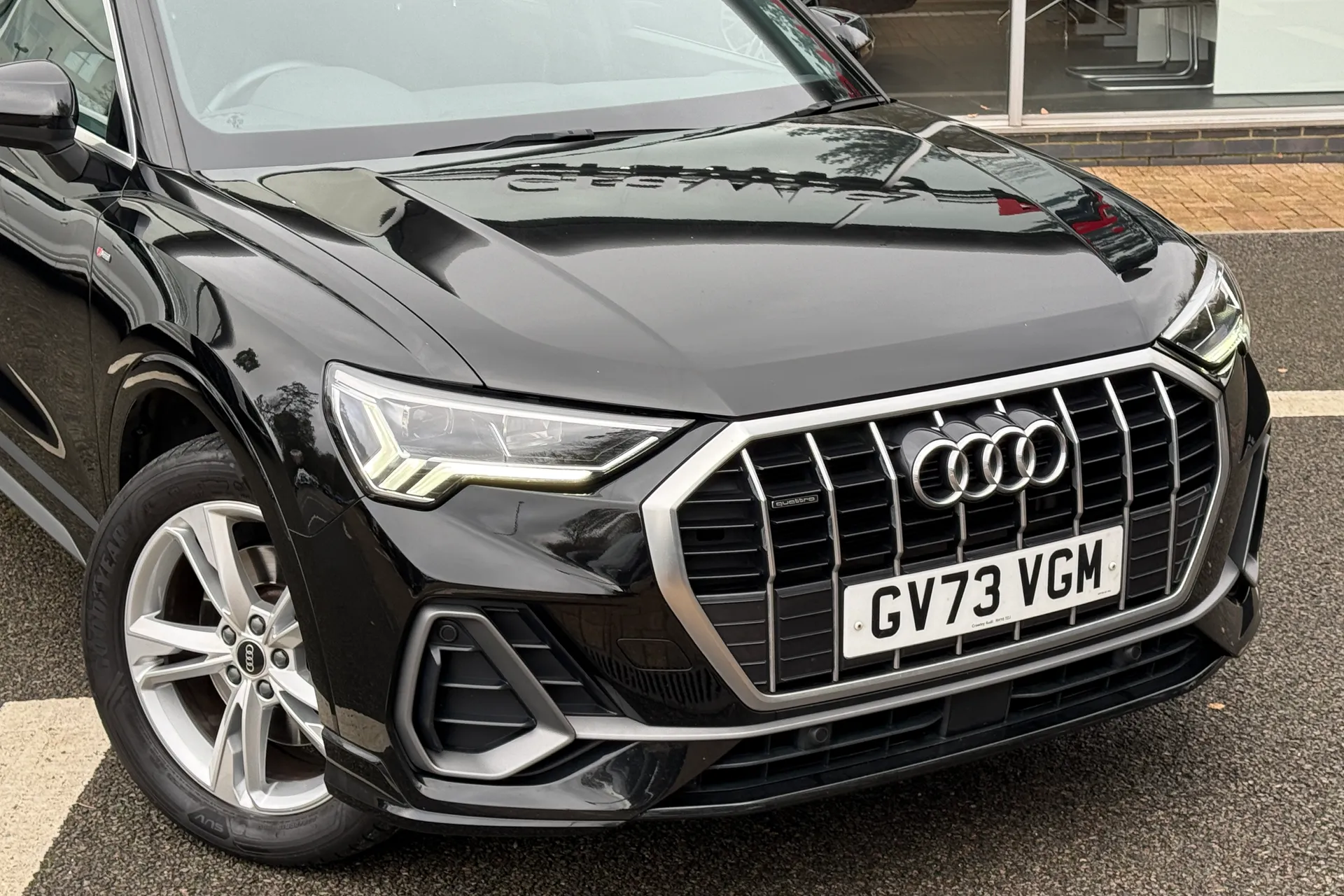 Audi Q3 thumbnail image number 23