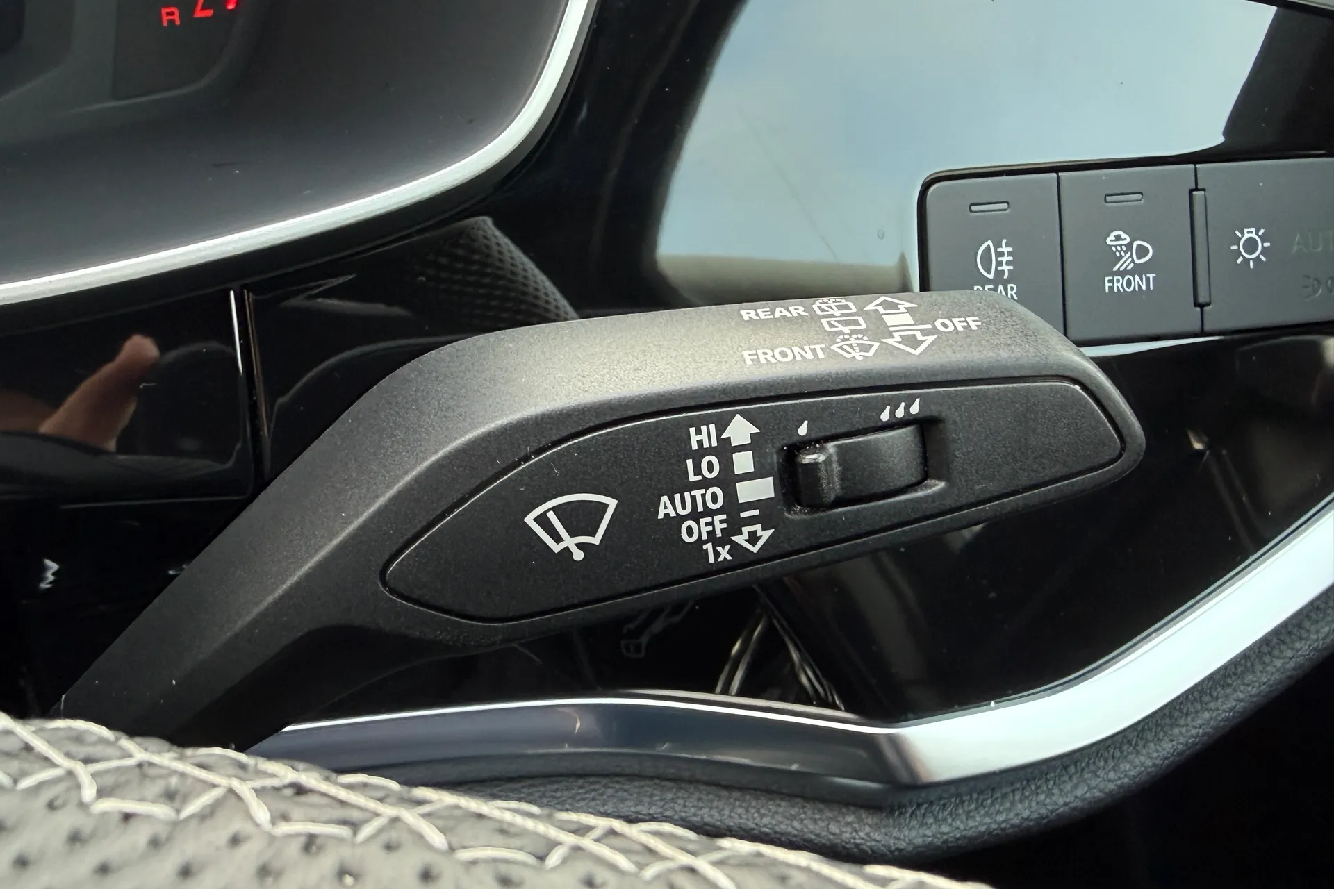 Audi Q3 thumbnail image number 65