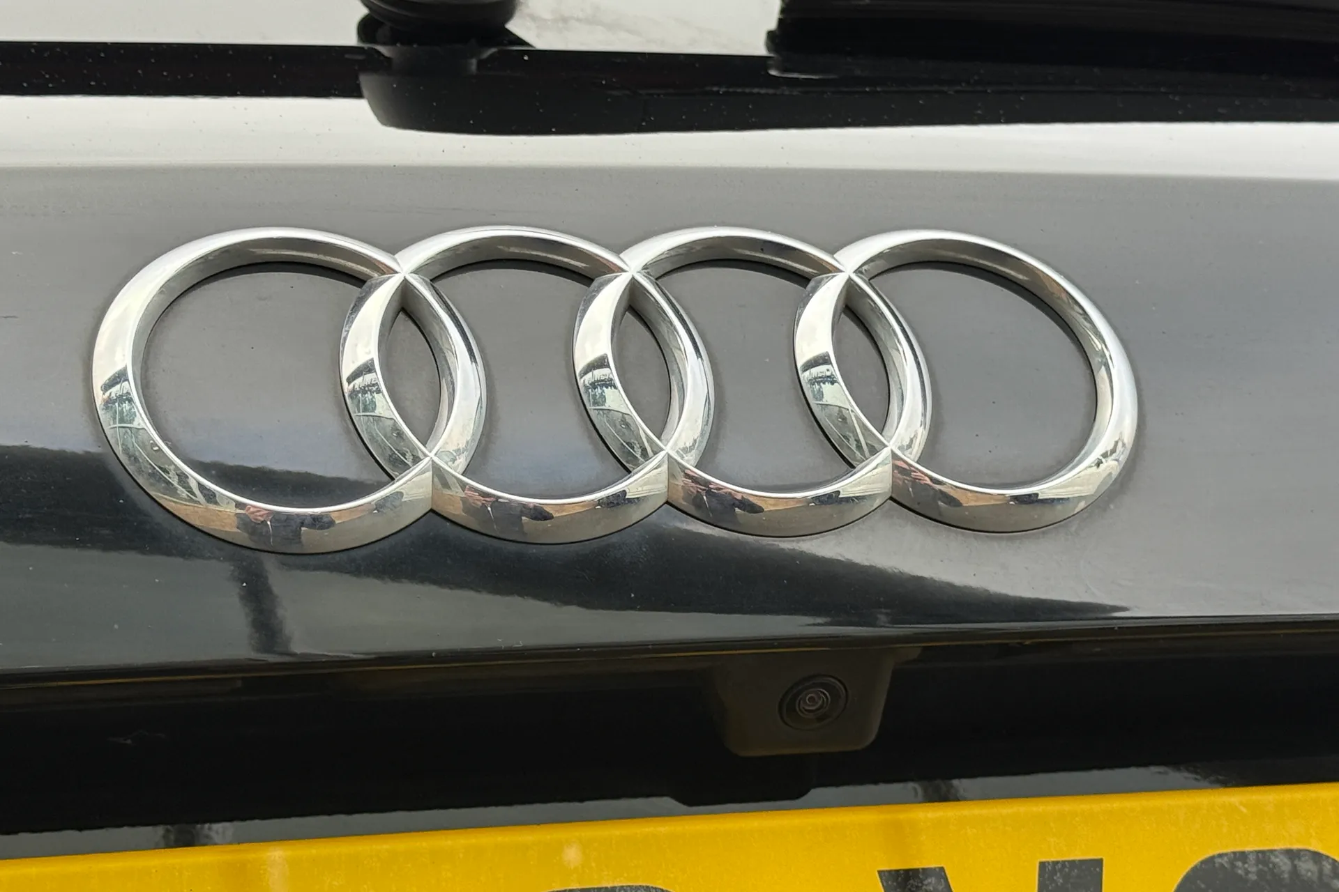 Audi Q3 thumbnail image number 37