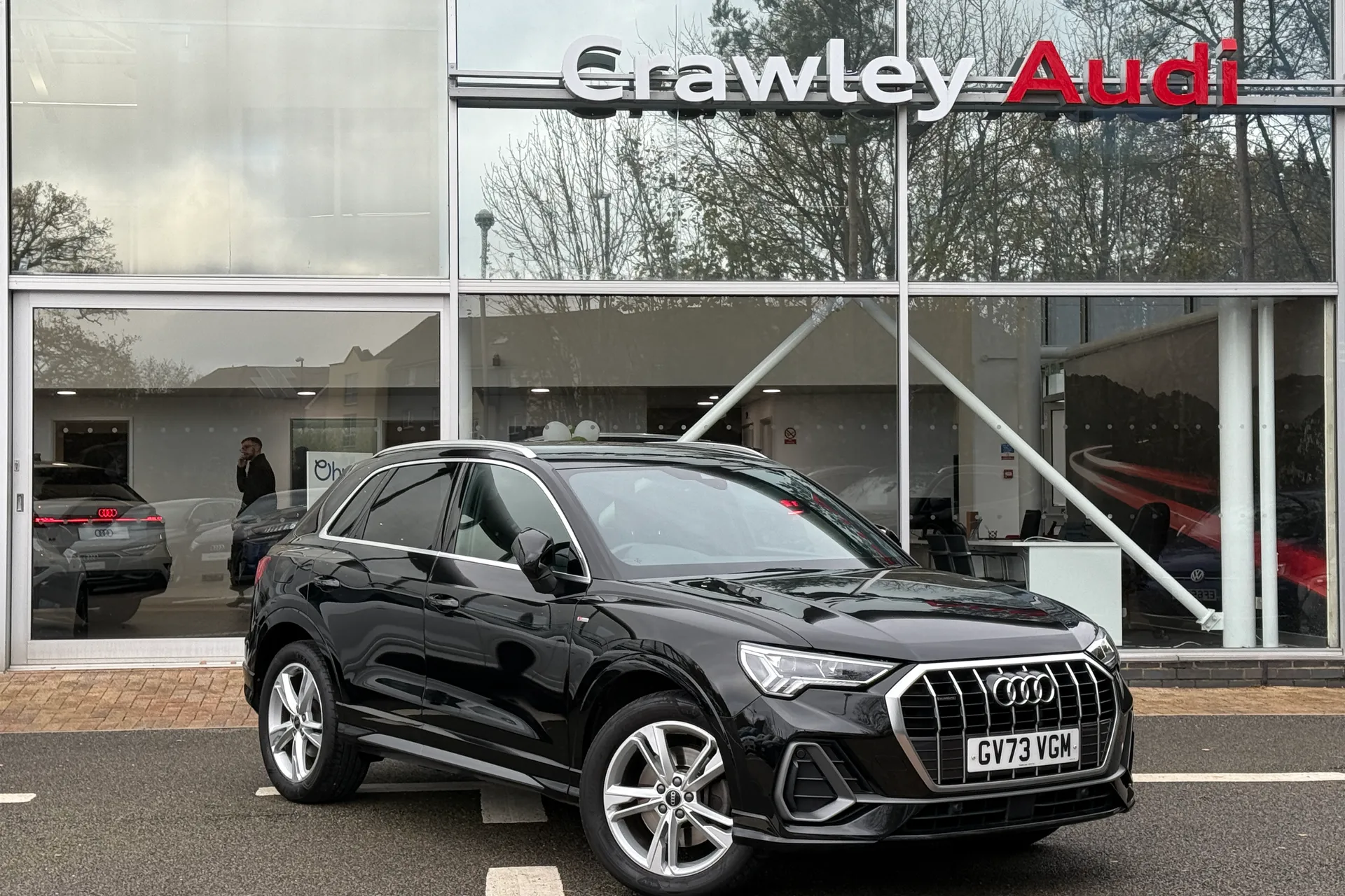 Audi Q3 focused image