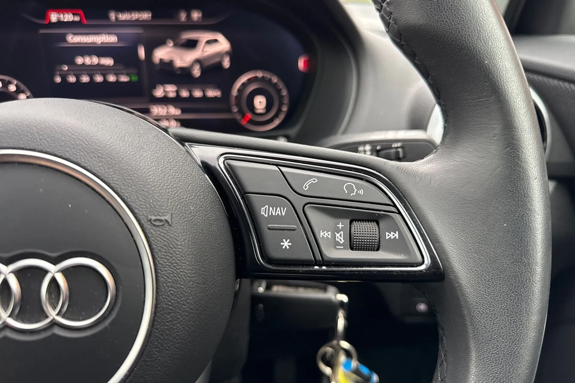 Audi Q2 thumbnail image number 46