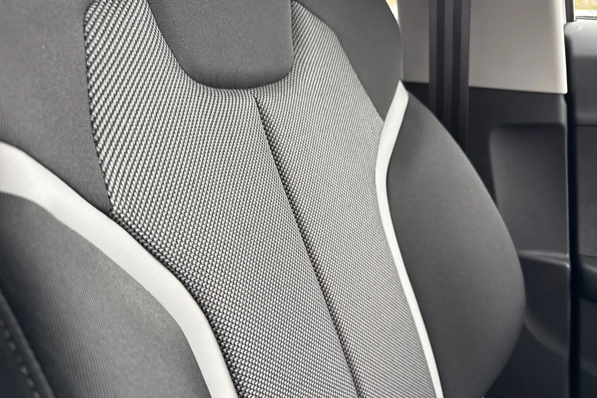 Audi Q2 thumbnail image number 51