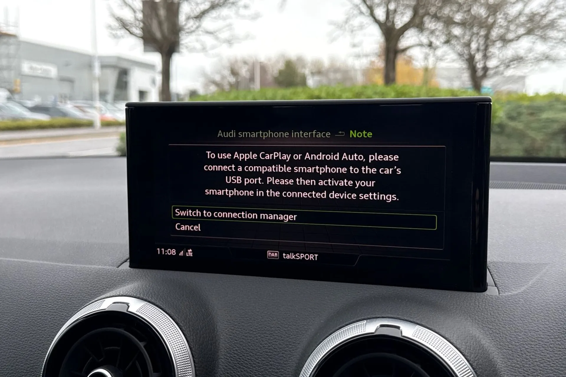 Audi Q2 thumbnail image number 28