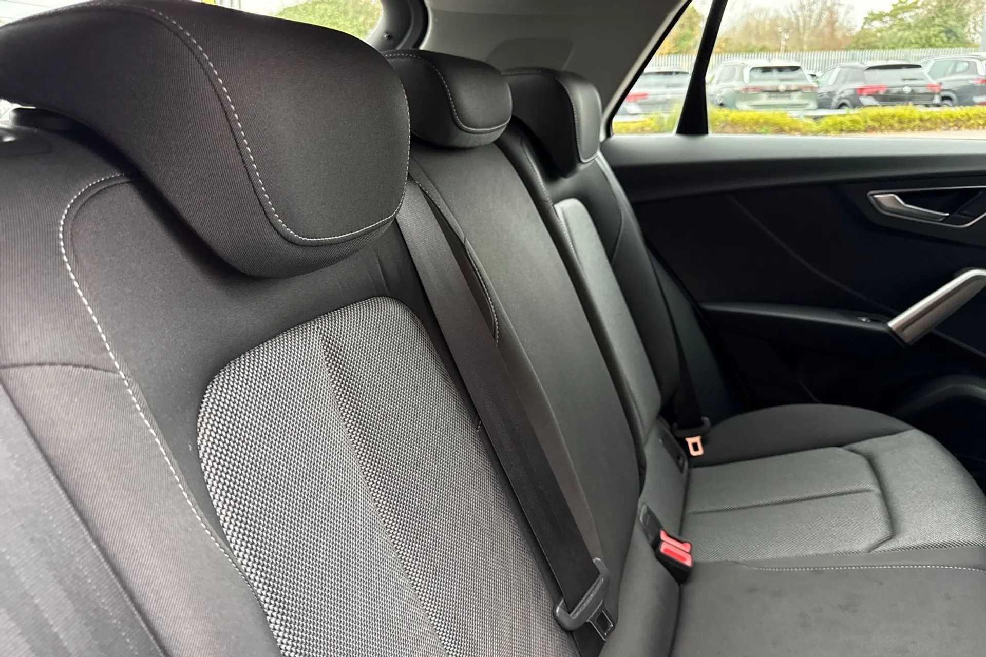 Audi Q2 thumbnail image number 22