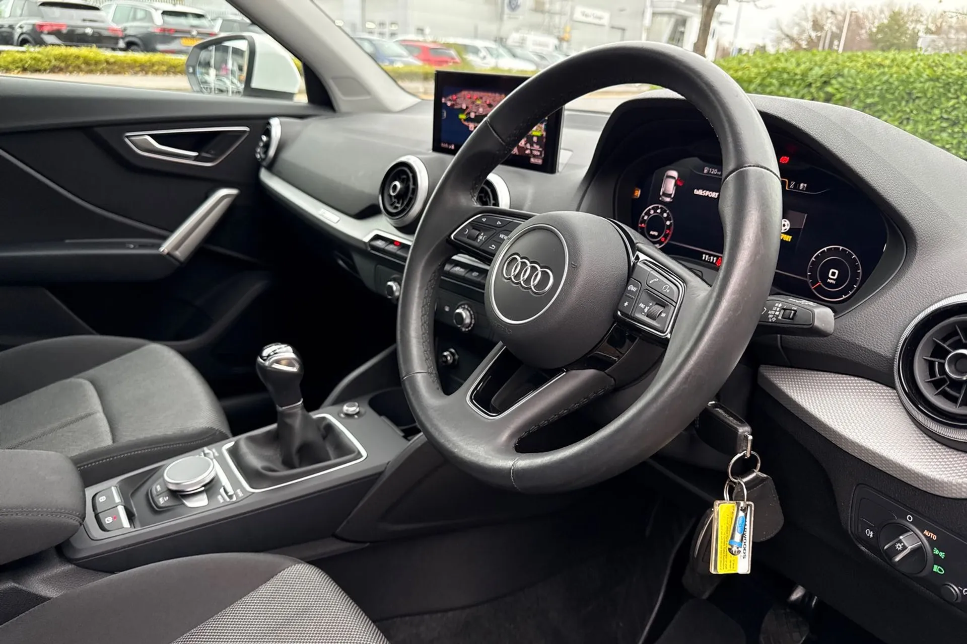 Audi Q2 thumbnail image number 35