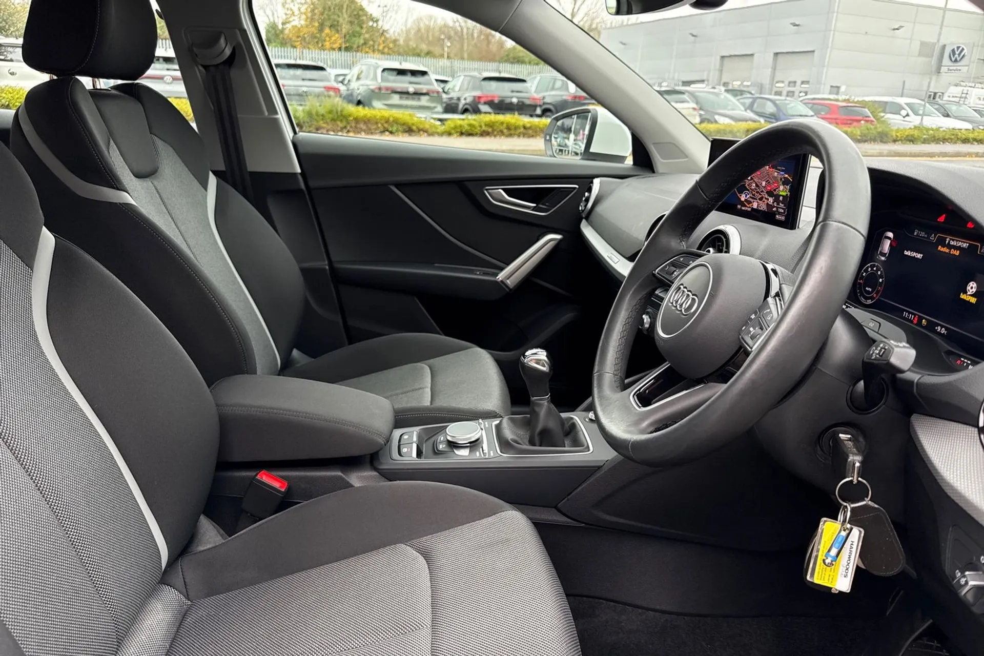 Audi Q2 thumbnail image number 32