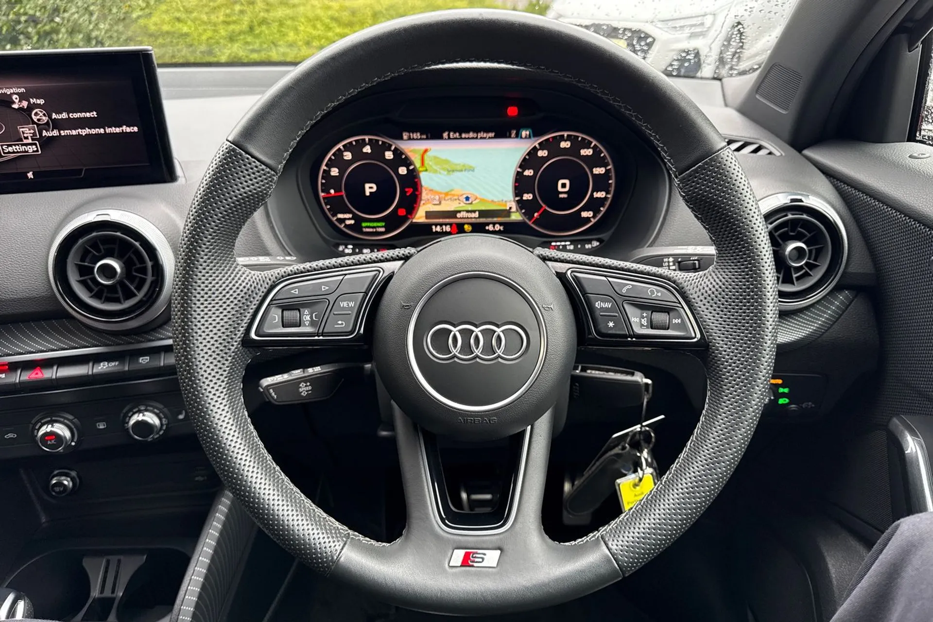 Audi Q2 thumbnail image number 7