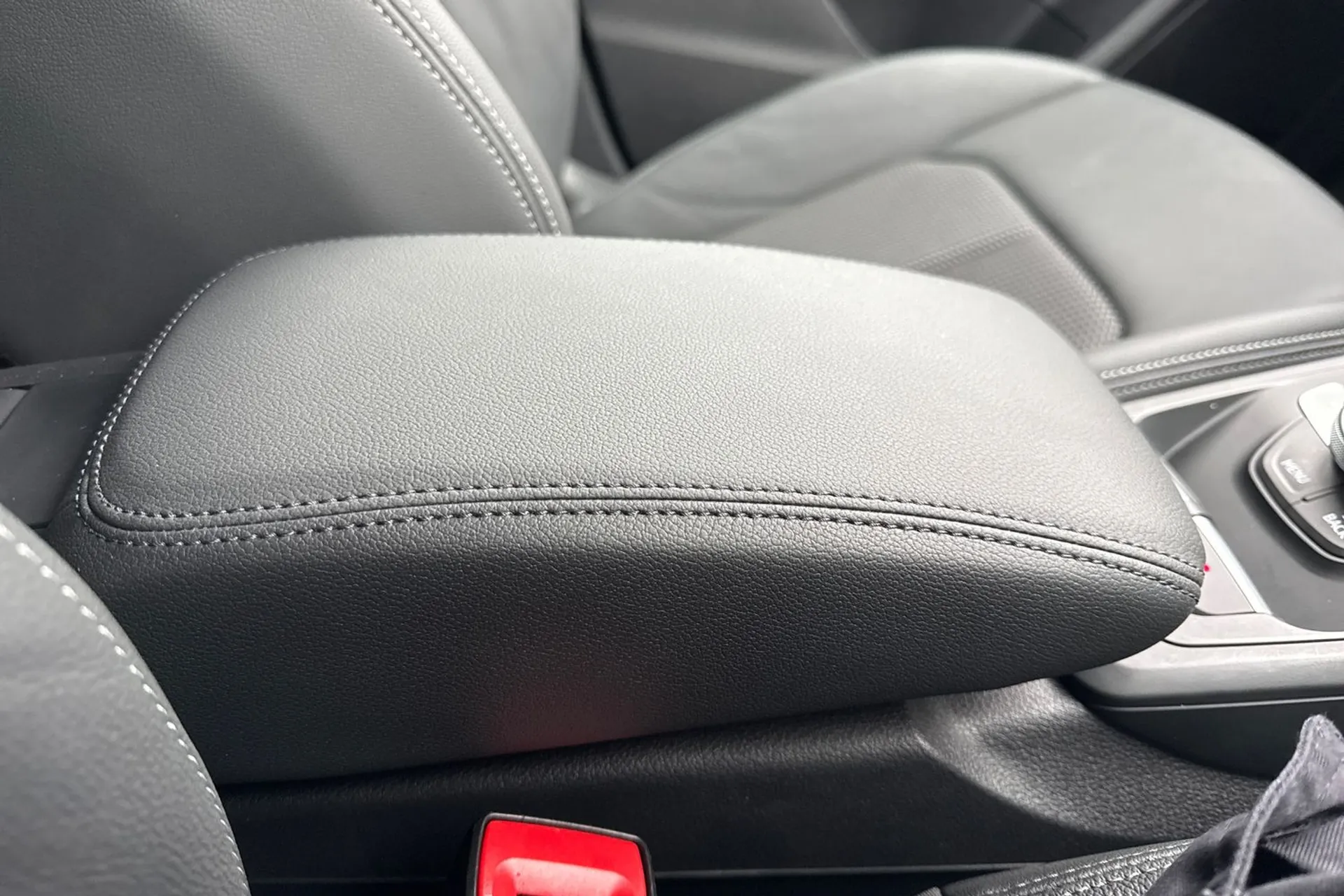 Audi Q2 thumbnail image number 50