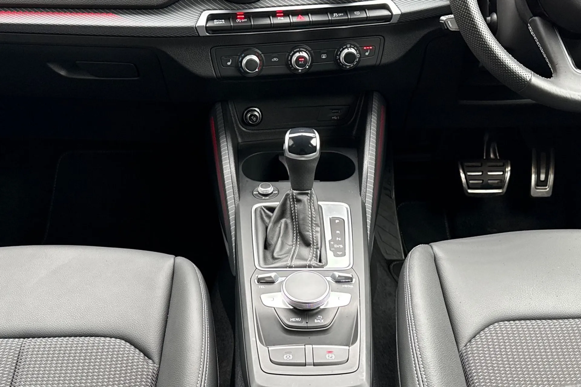 Audi Q2 thumbnail image number 49