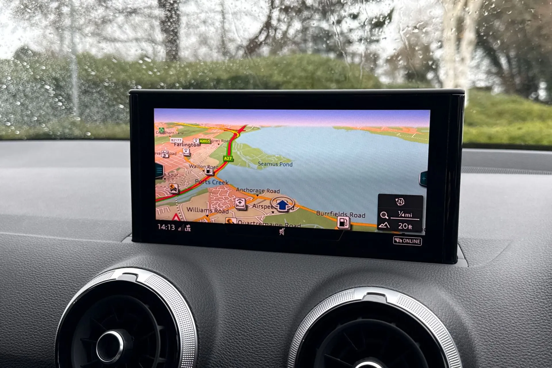 Audi Q2 thumbnail image number 10