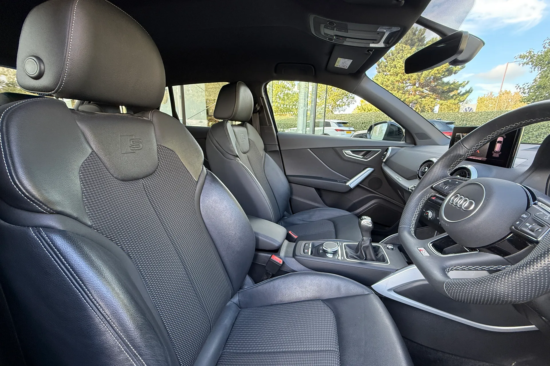 Audi Q2 thumbnail image number 21
