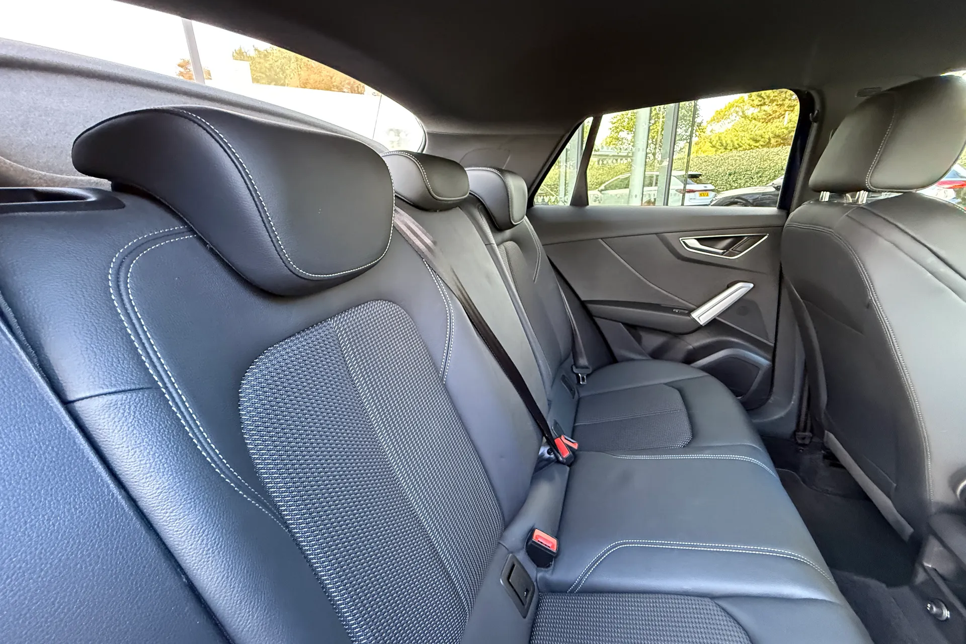 Audi Q2 thumbnail image number 44