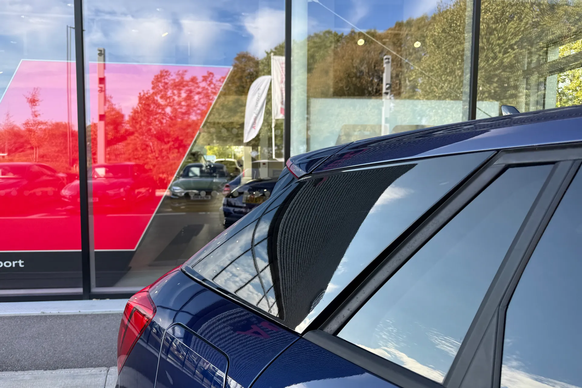 Audi Q2 thumbnail image number 18