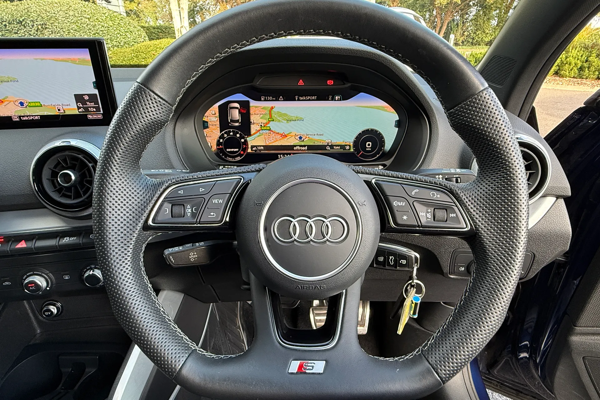 Audi Q2 thumbnail image number 16