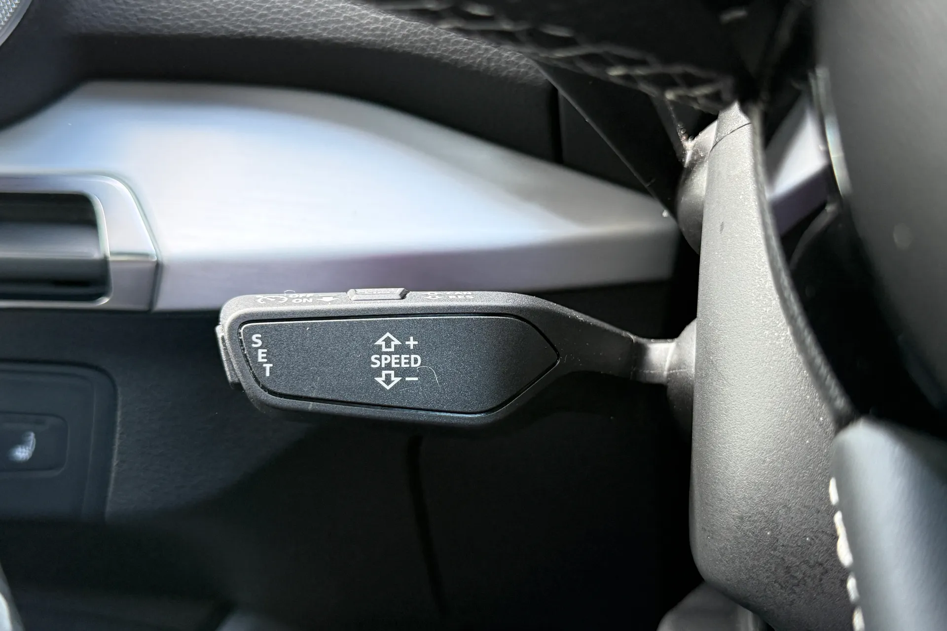 Audi Q2 thumbnail image number 52