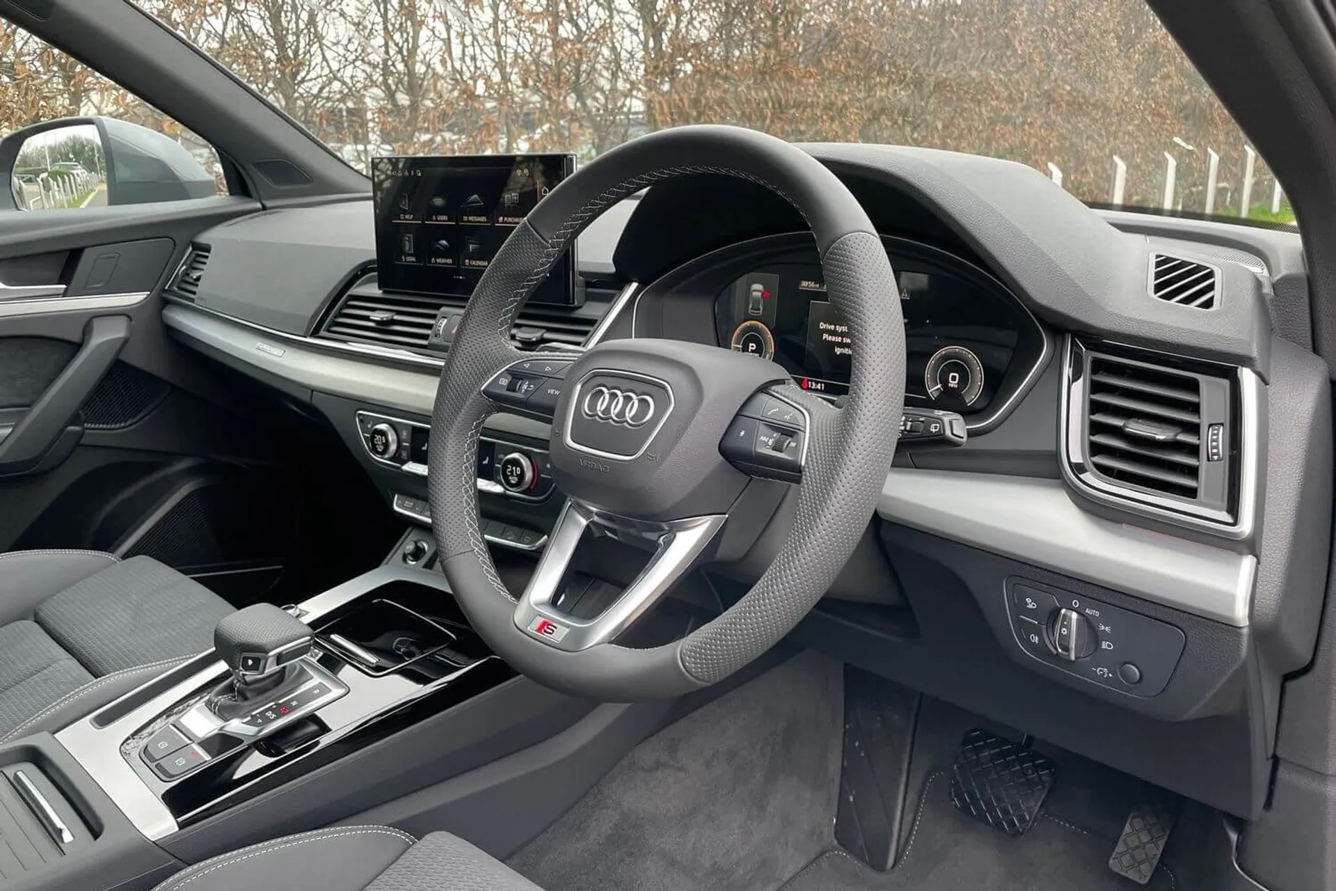 Audi Q5 thumbnail image number 10