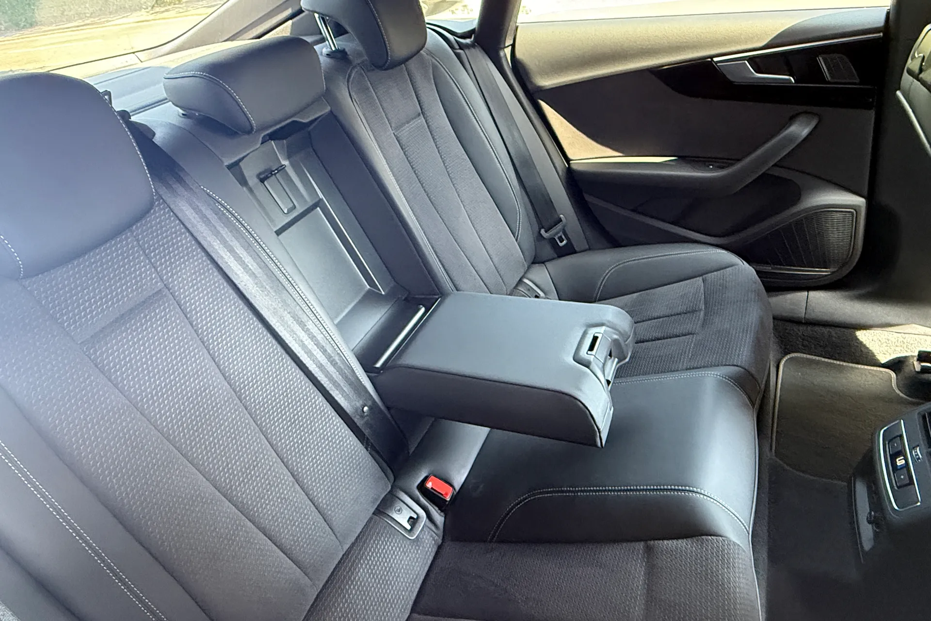 Audi A5 thumbnail image number 48