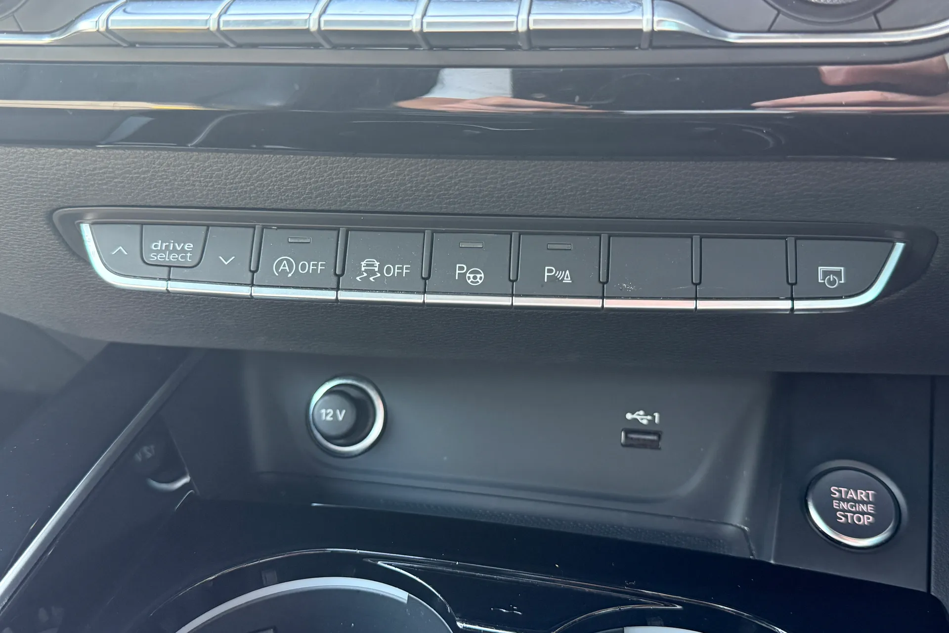 Audi A5 thumbnail image number 28