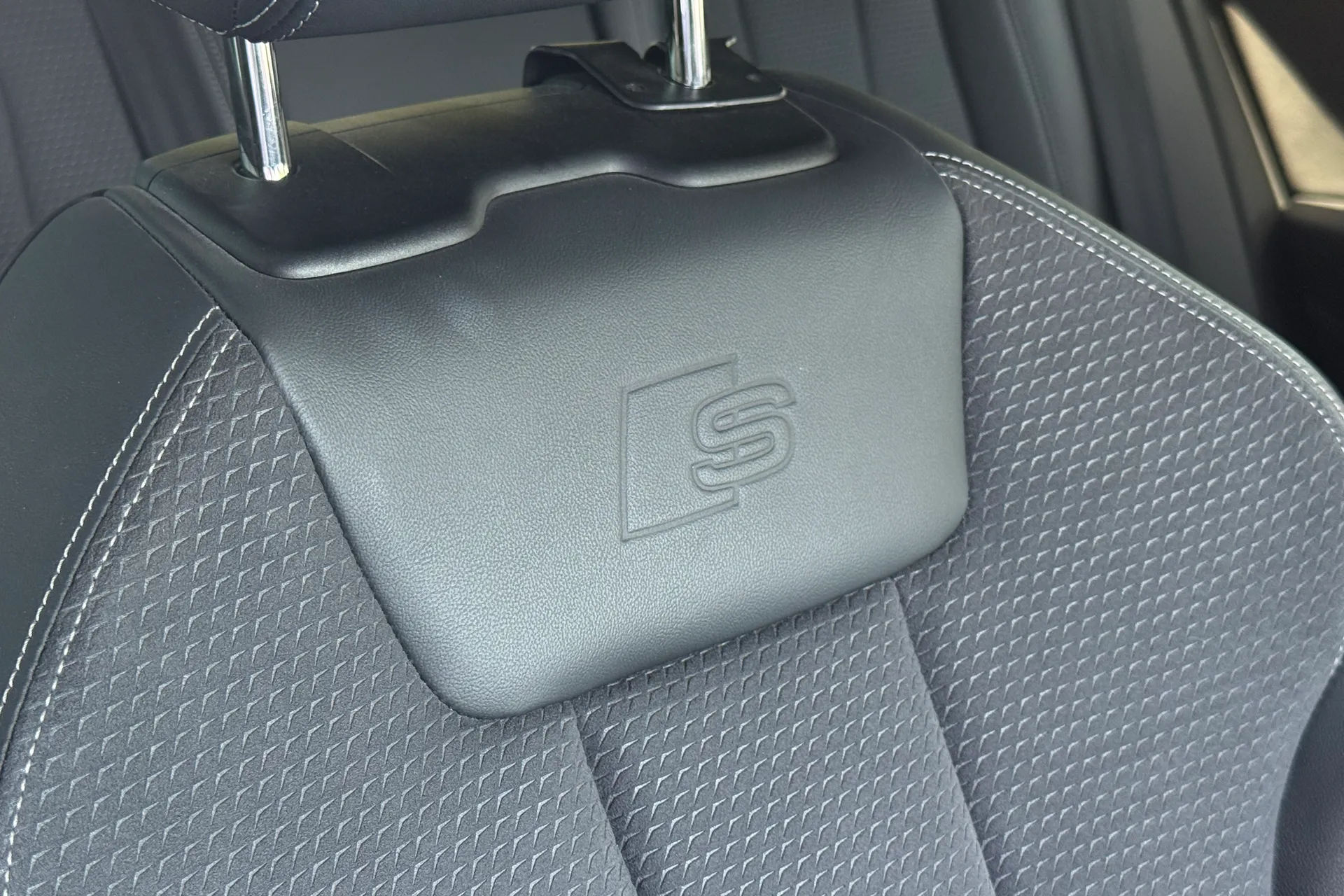 Audi A5 thumbnail image number 41