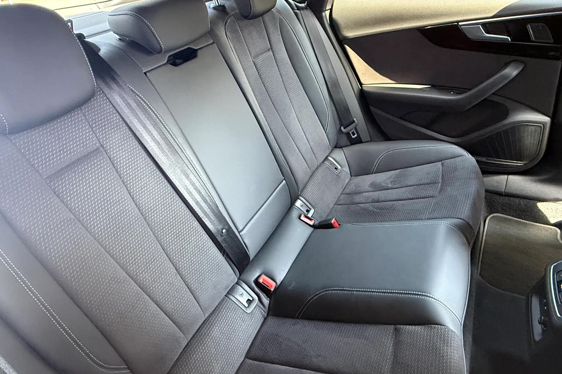 Audi A5 thumbnail image number 47