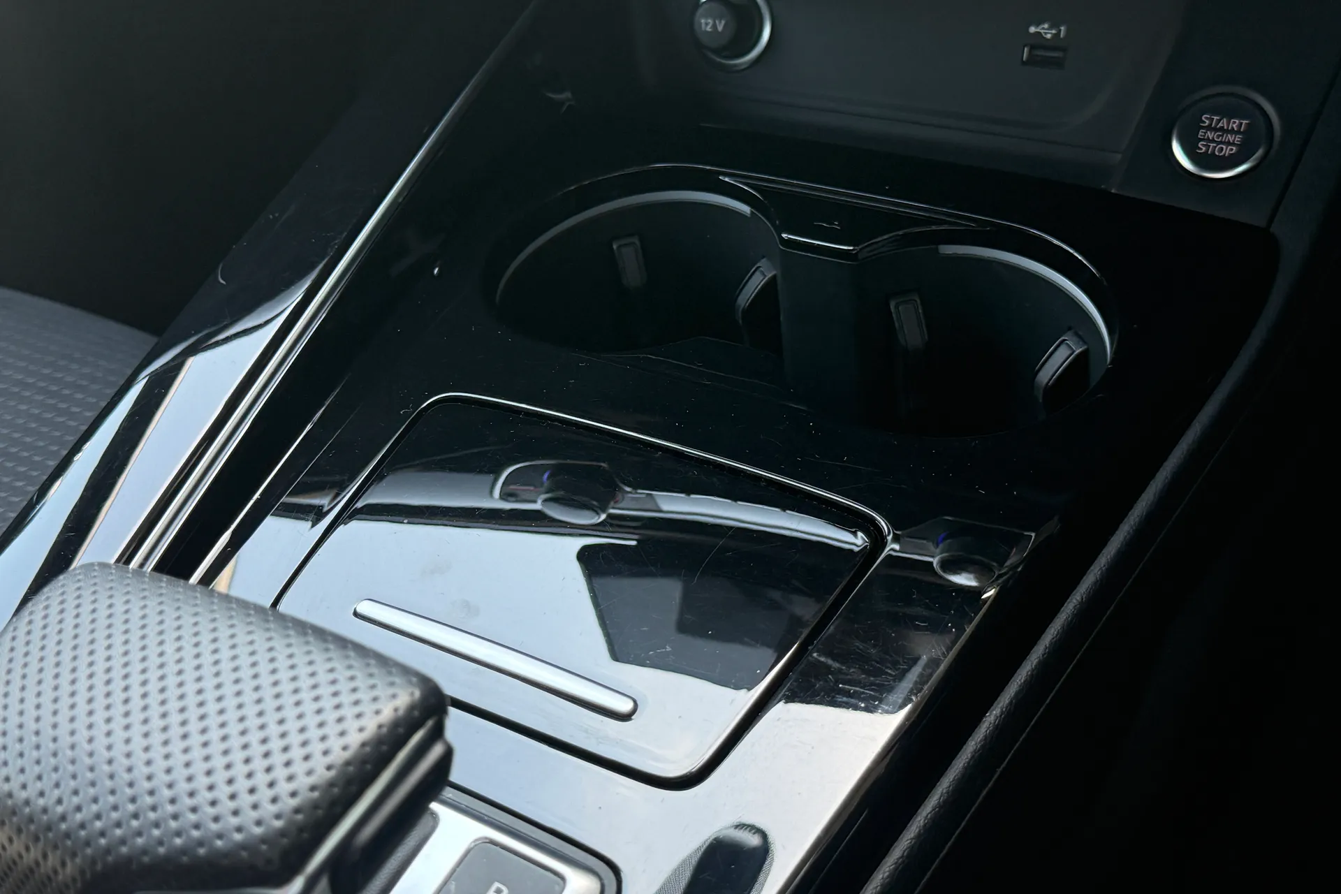 Audi A5 thumbnail image number 32