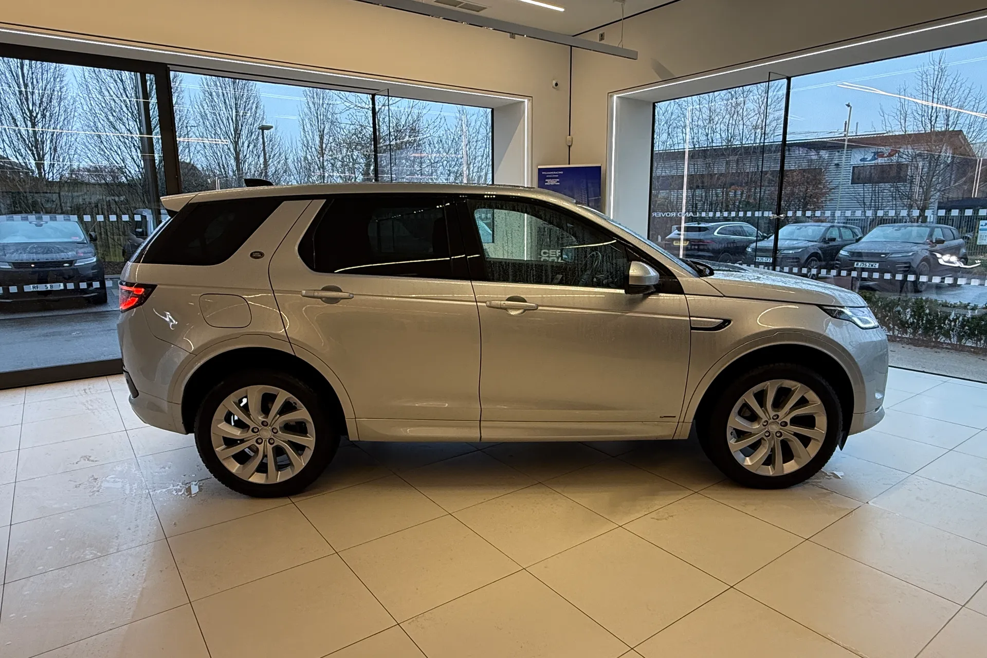 LAND ROVER DISCOVERY SPORT thumbnail image number 26