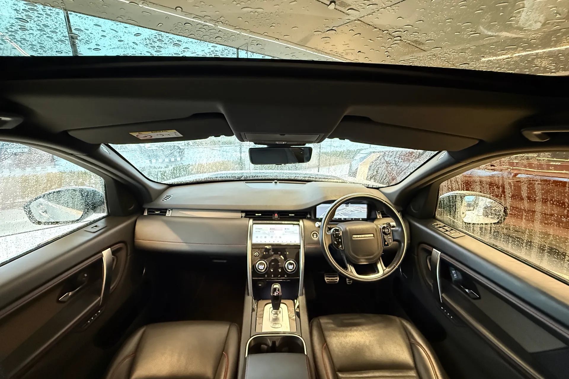 LAND ROVER DISCOVERY SPORT thumbnail image number 3