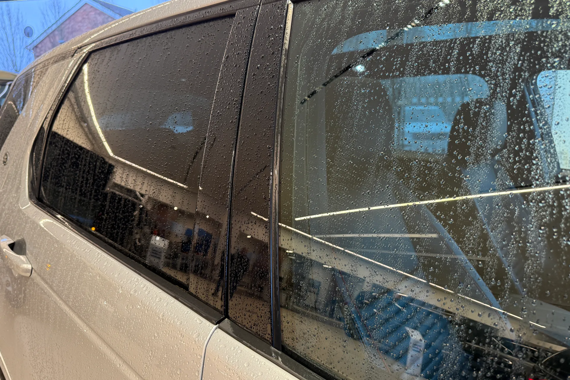 LAND ROVER DISCOVERY SPORT thumbnail image number 24