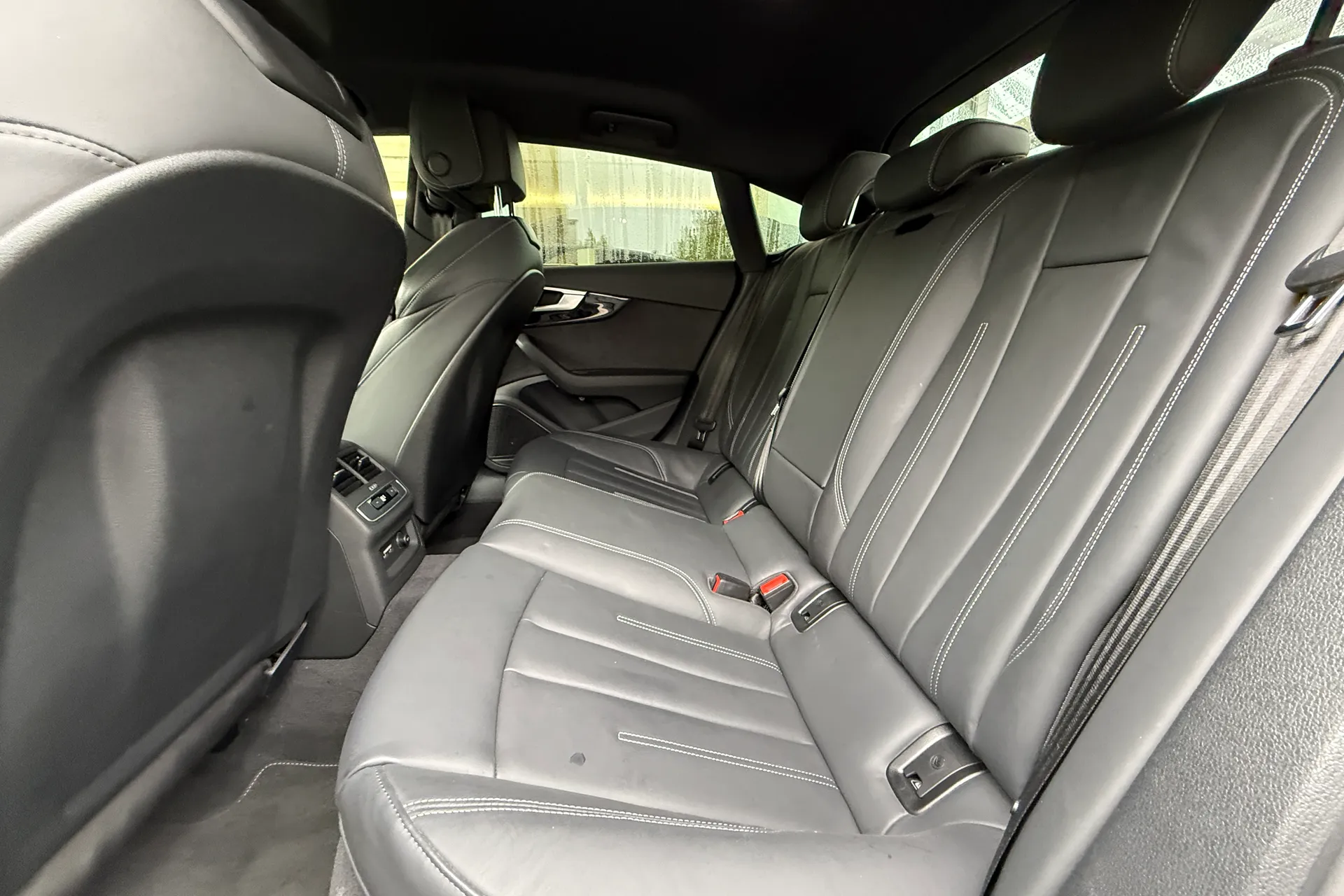Audi A5 thumbnail image number 57