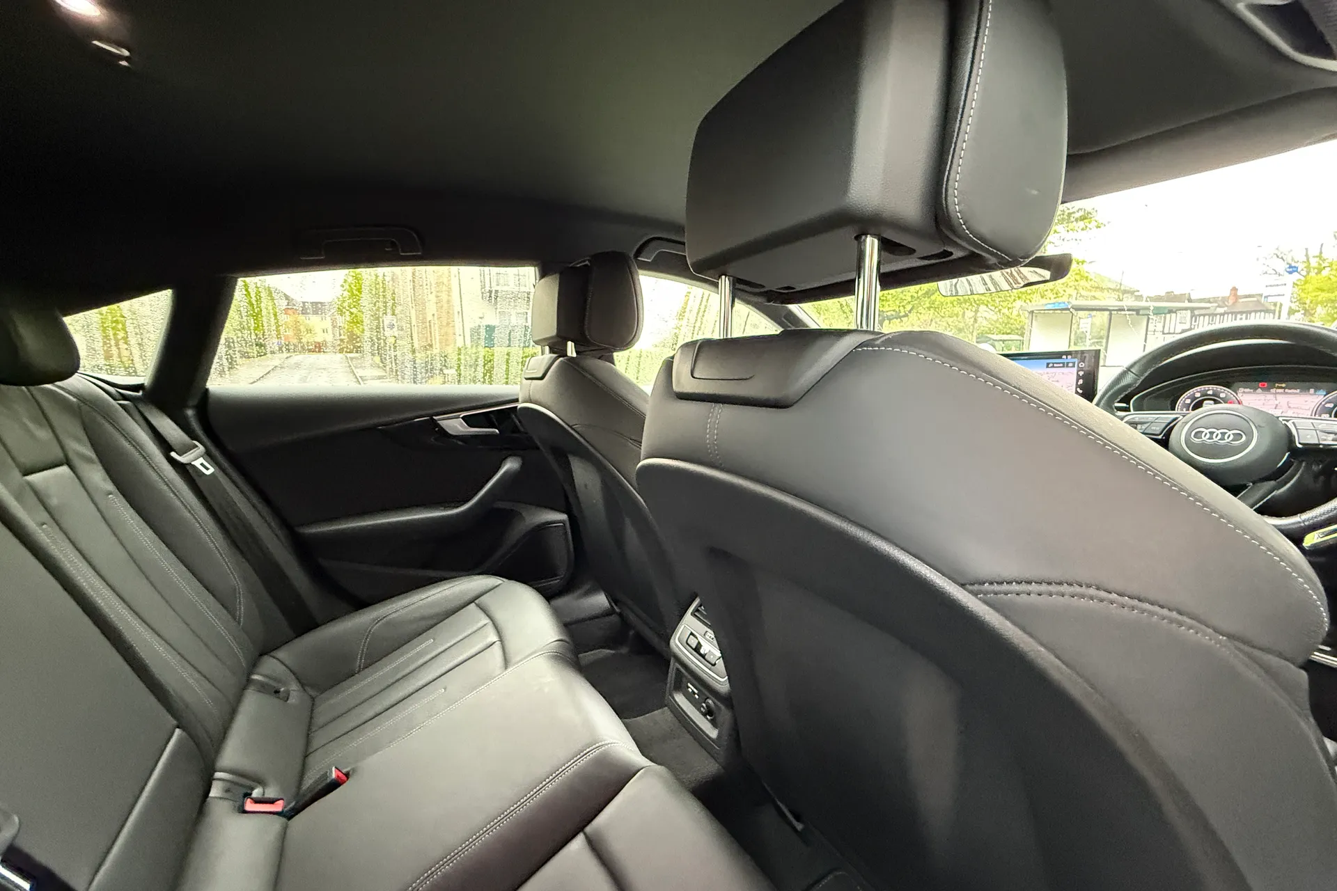 Audi A5 thumbnail image number 44