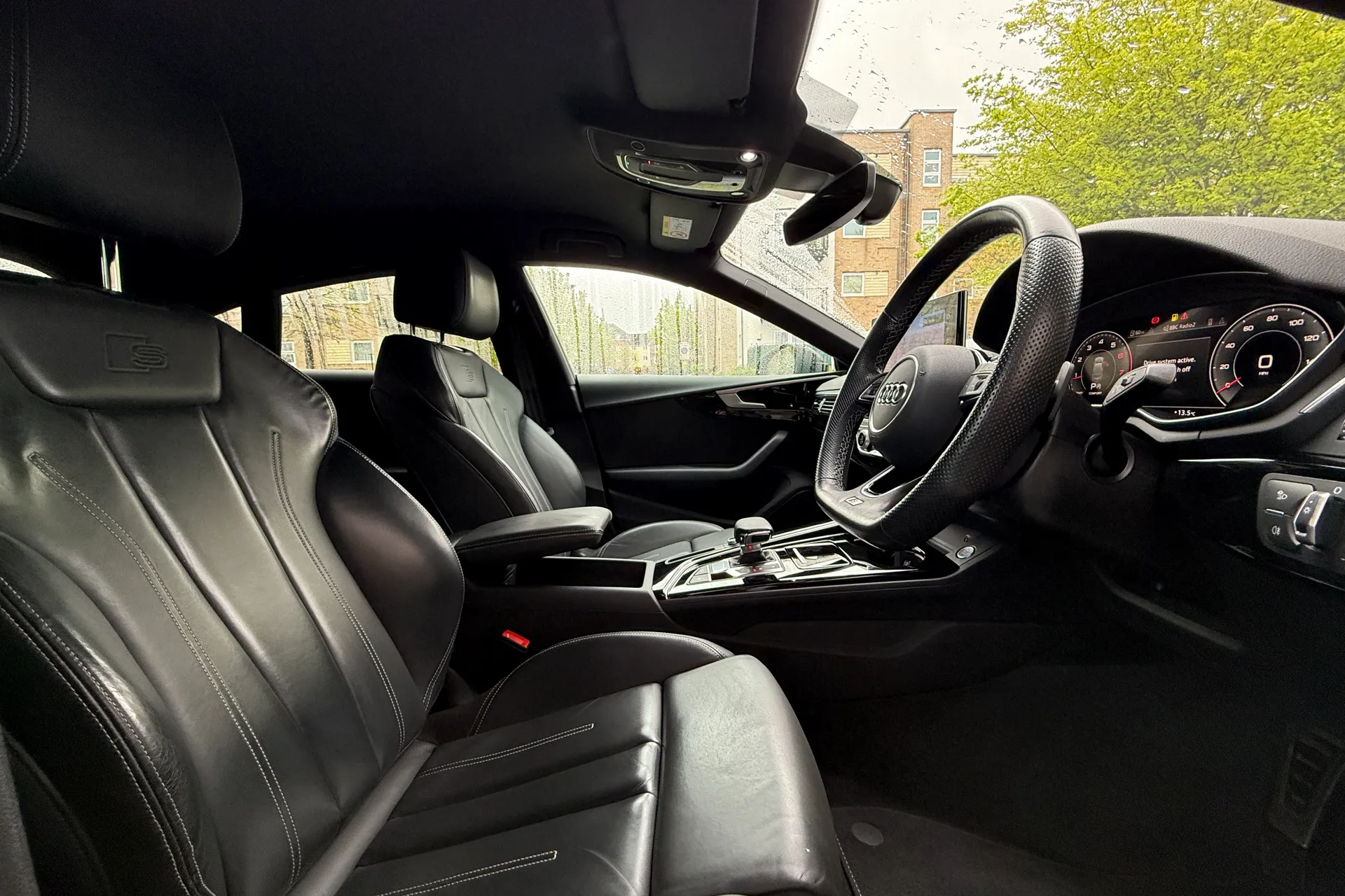 Audi A5 thumbnail image number 37