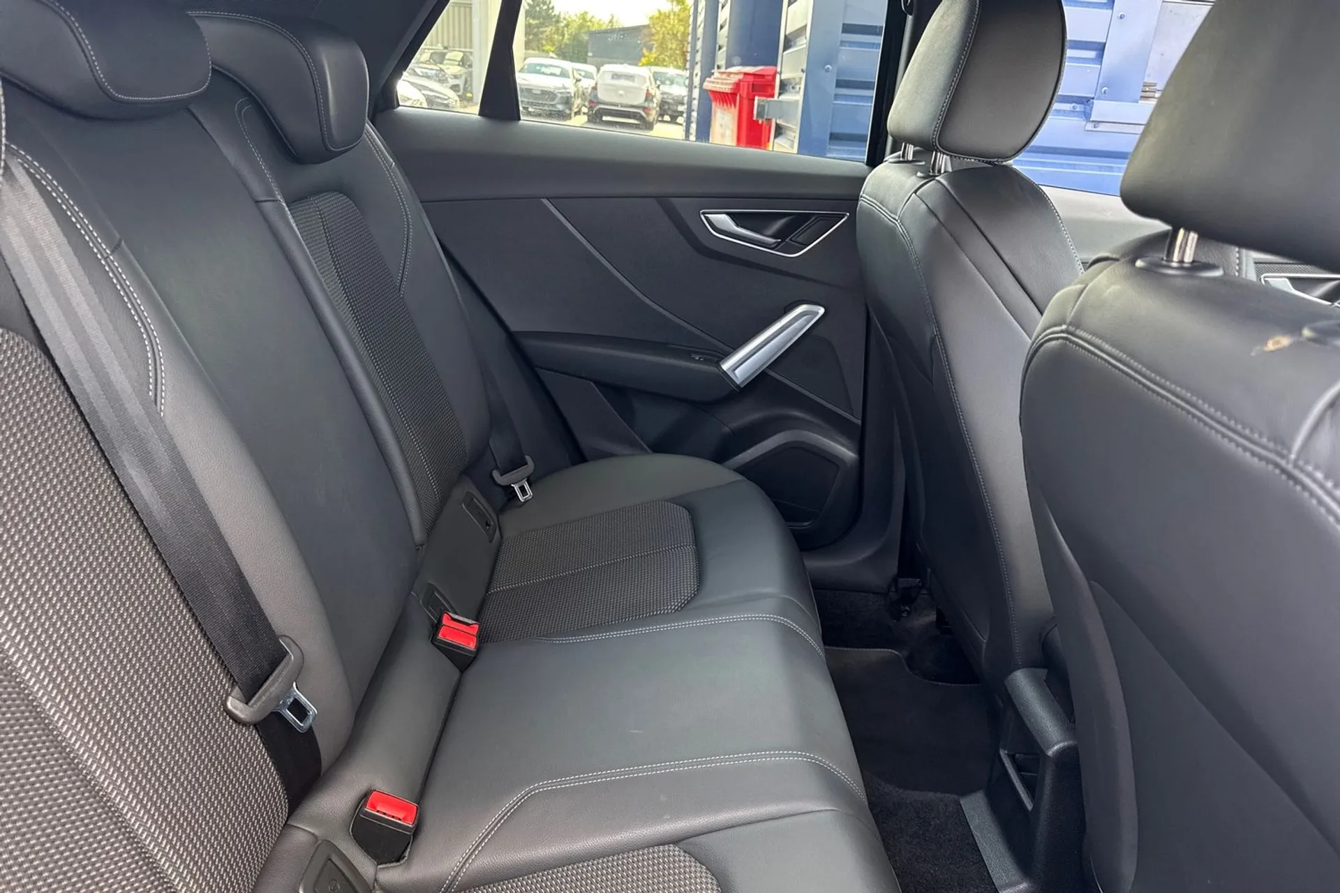 Audi Q2 thumbnail image number 20