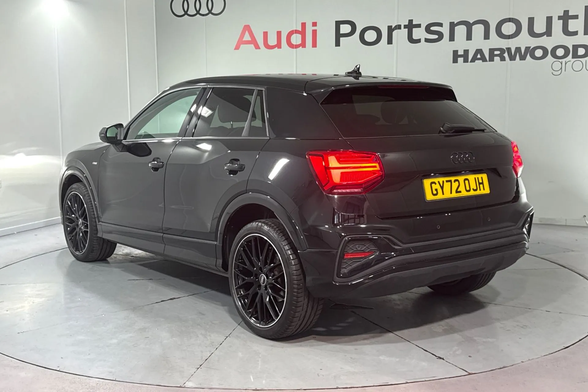 Audi Q2 thumbnail image number 8