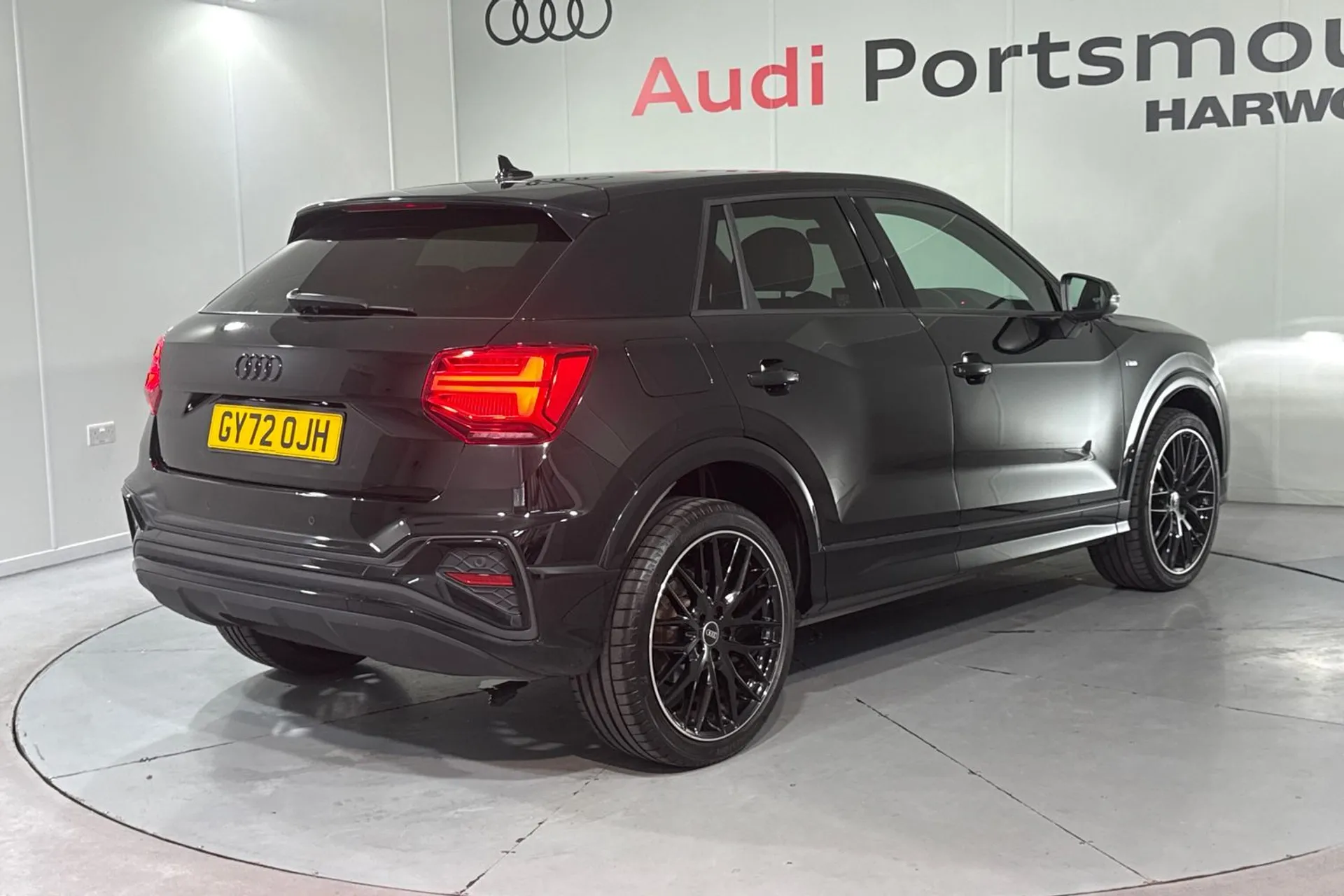 Audi Q2 thumbnail image number 6