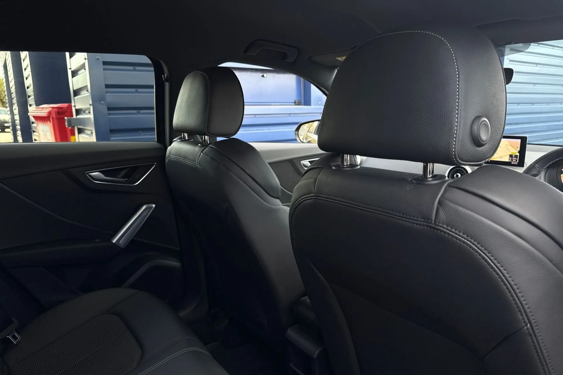 Audi Q2 thumbnail image number 21