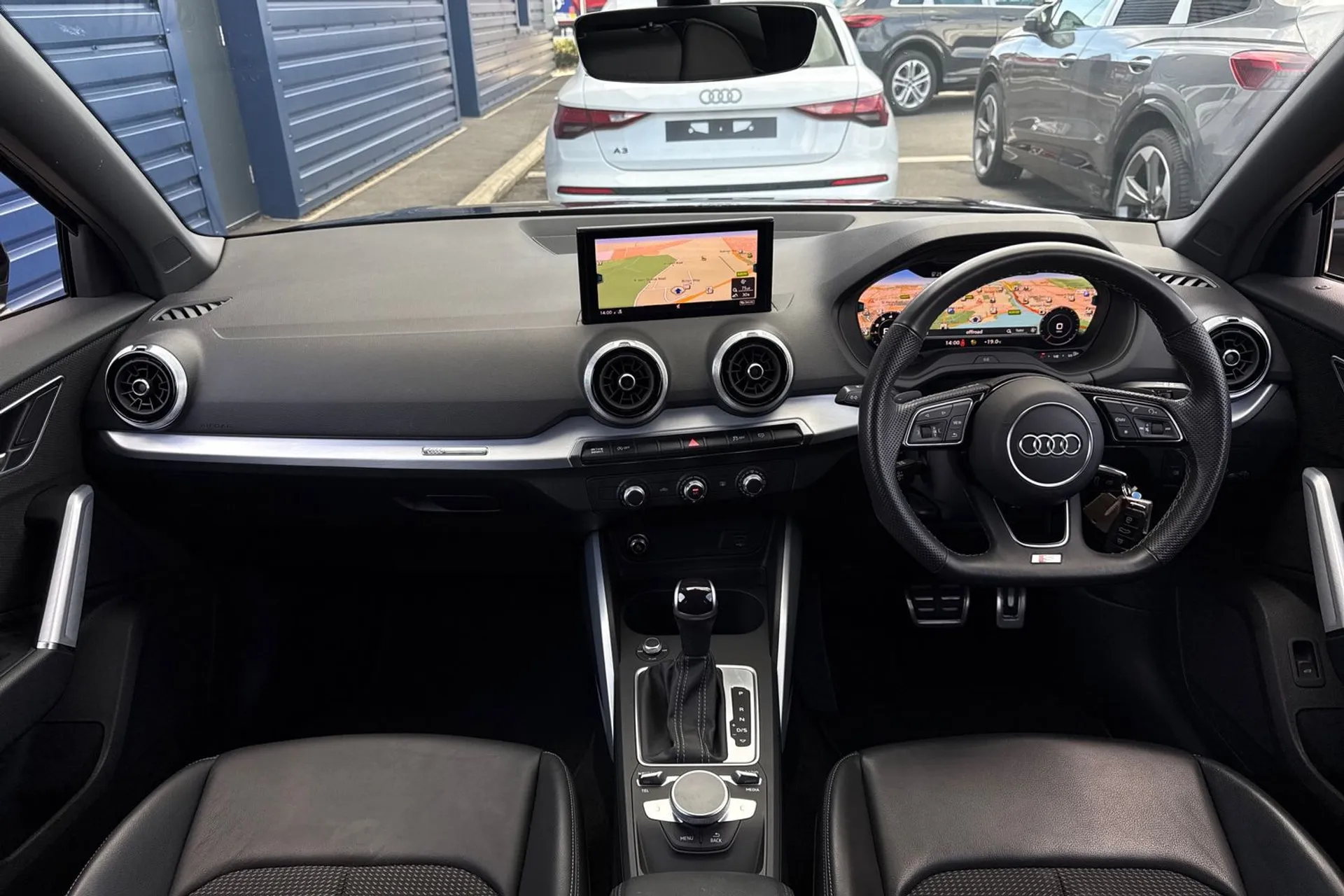 Audi Q2 thumbnail image number 3