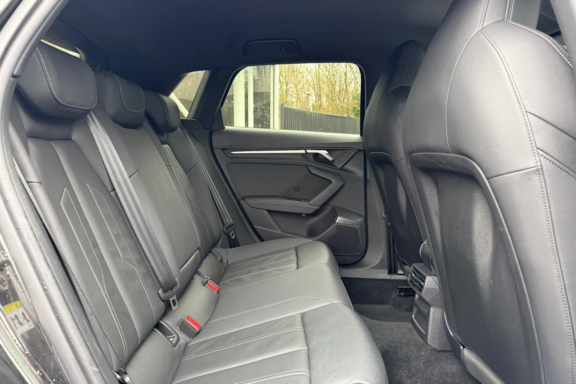 Audi A3 thumbnail image number 11